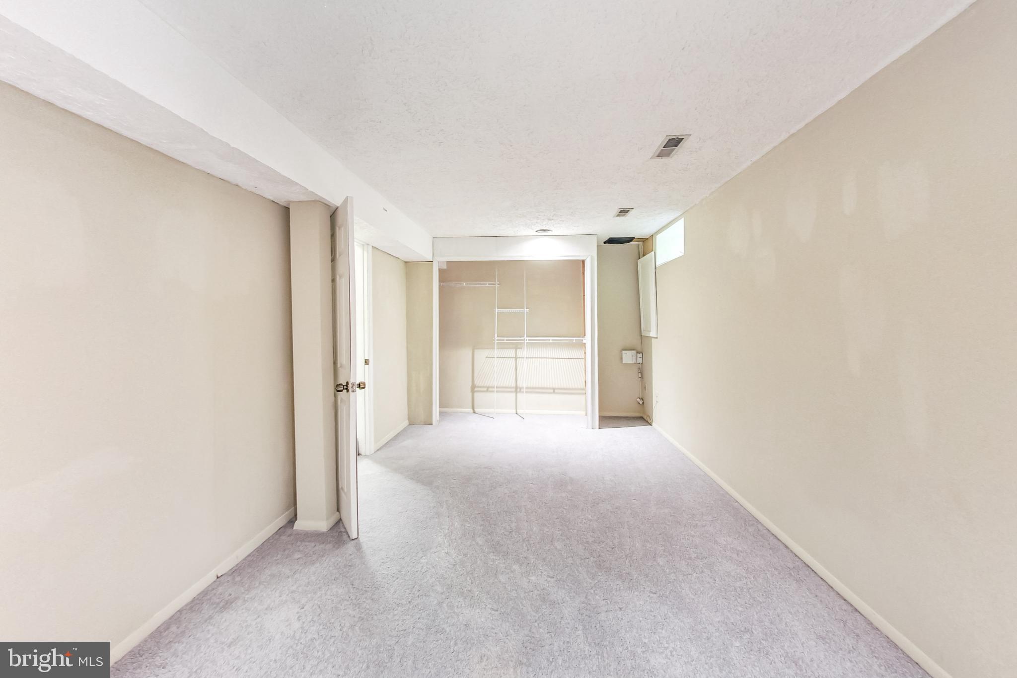 PARK OVERLOOK - Residential Lease