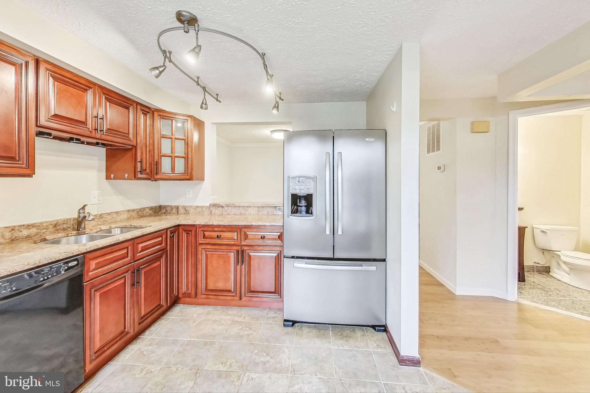 PARK OVERLOOK - Residential Lease