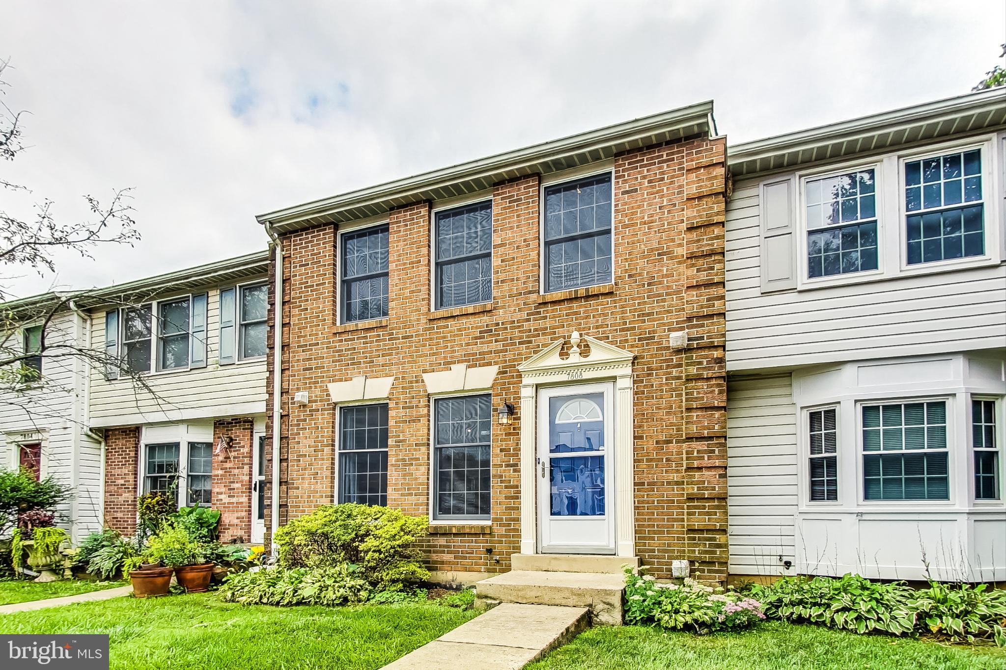 PARK OVERLOOK - Residential Lease