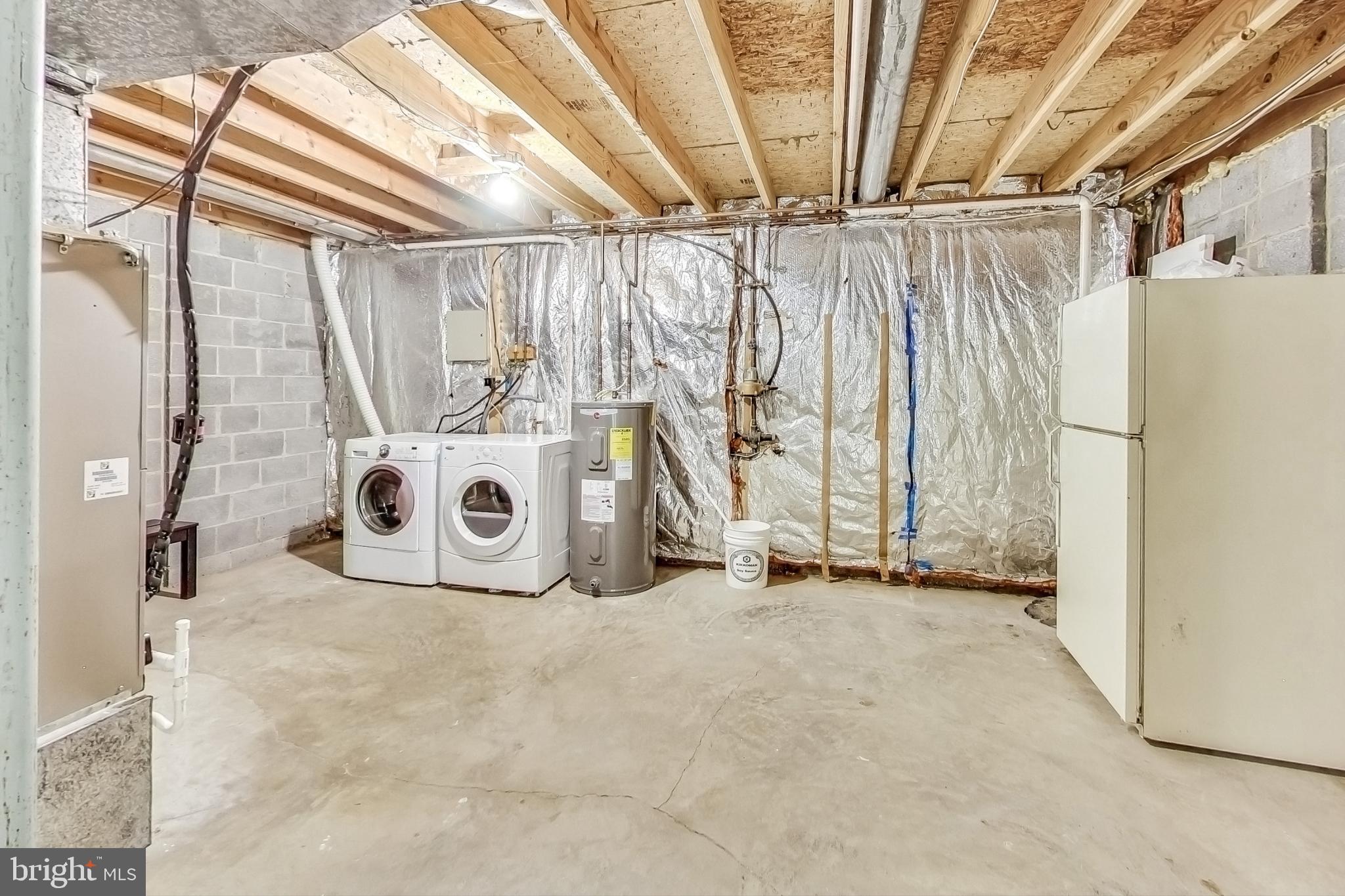 PARK OVERLOOK - Residential Lease