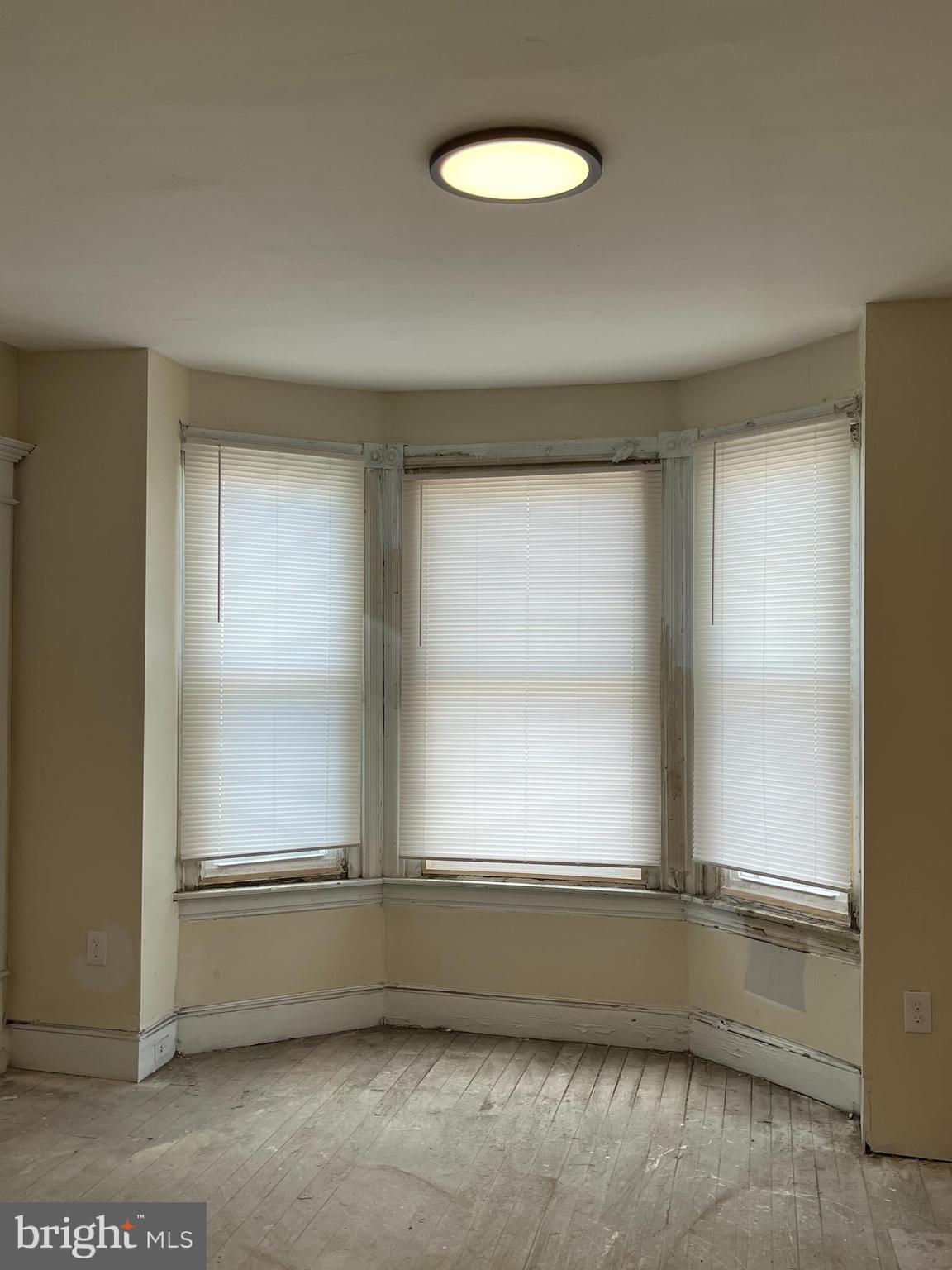 KENSINGTON - Residential