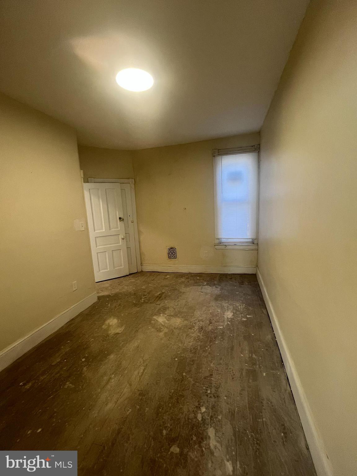 KENSINGTON - Residential