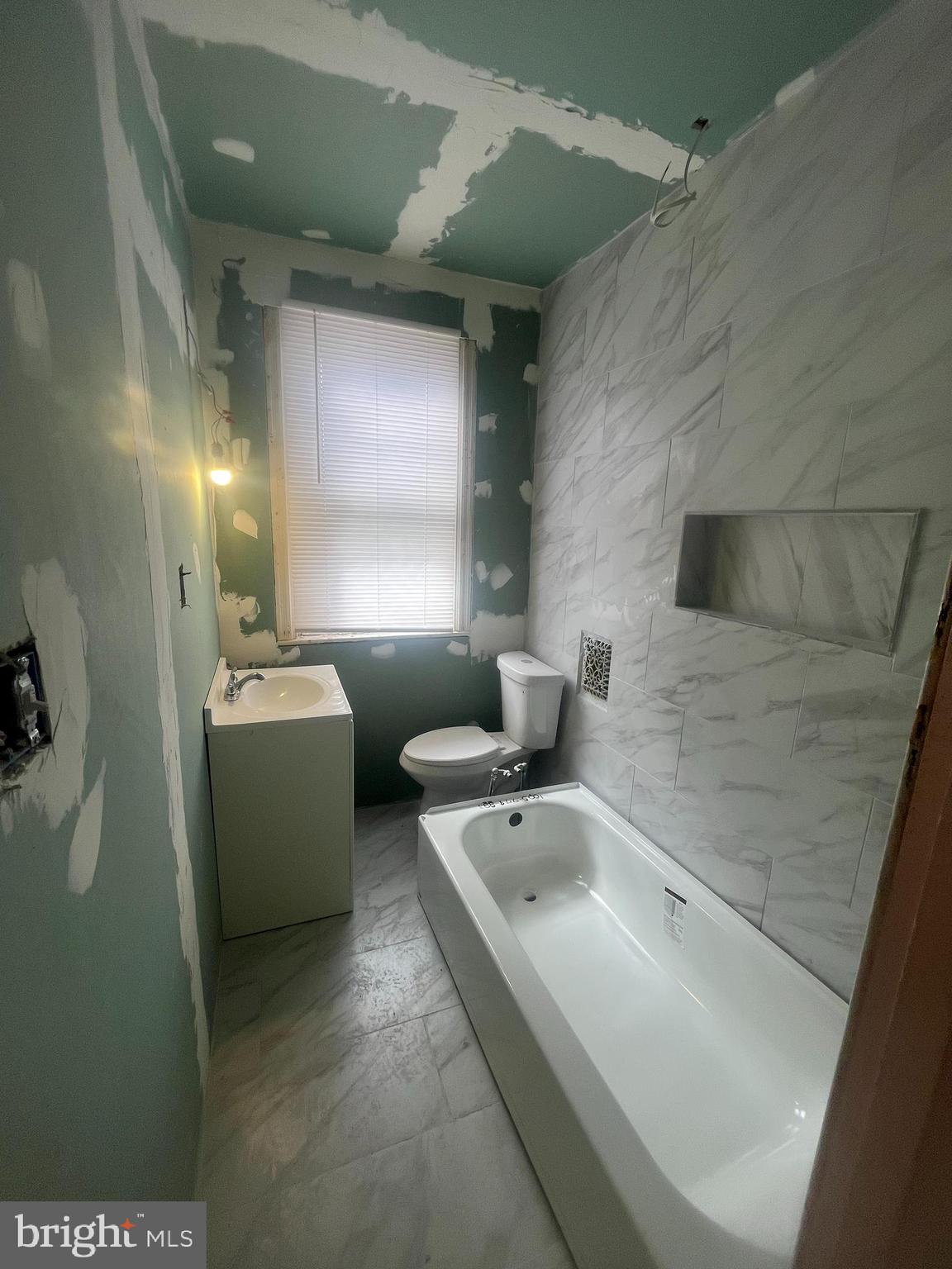 KENSINGTON - Residential