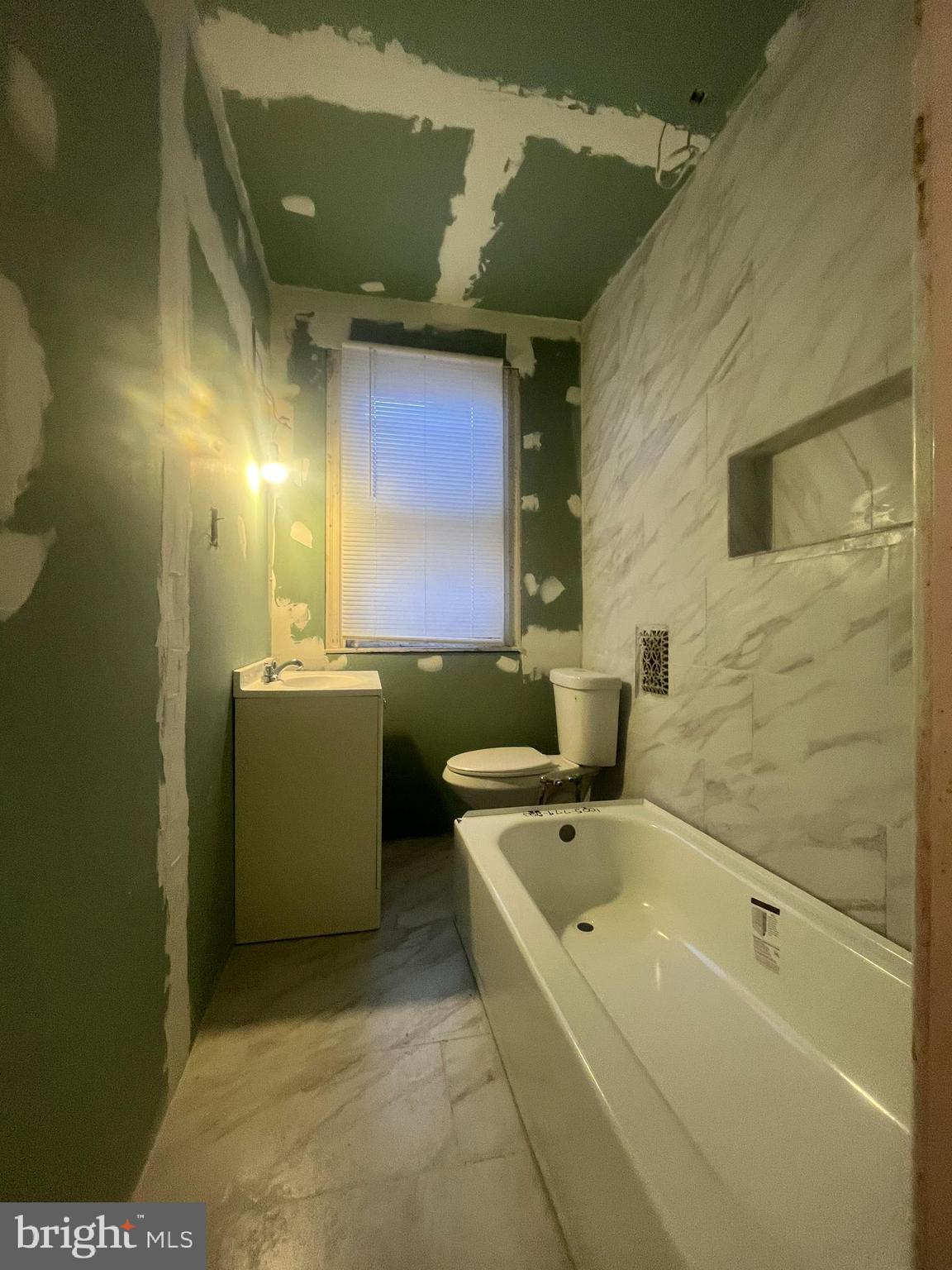 KENSINGTON - Residential