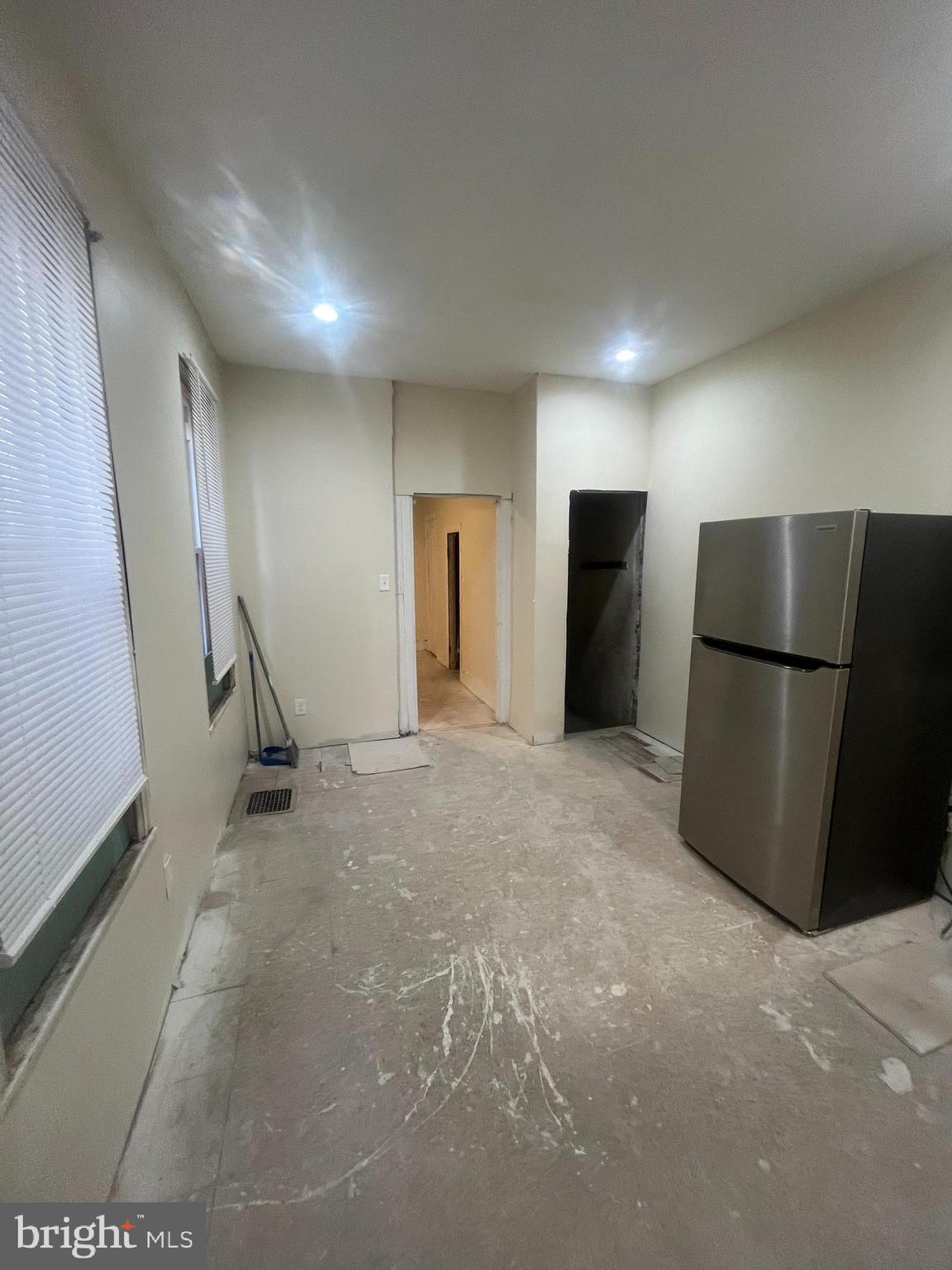 KENSINGTON - Residential