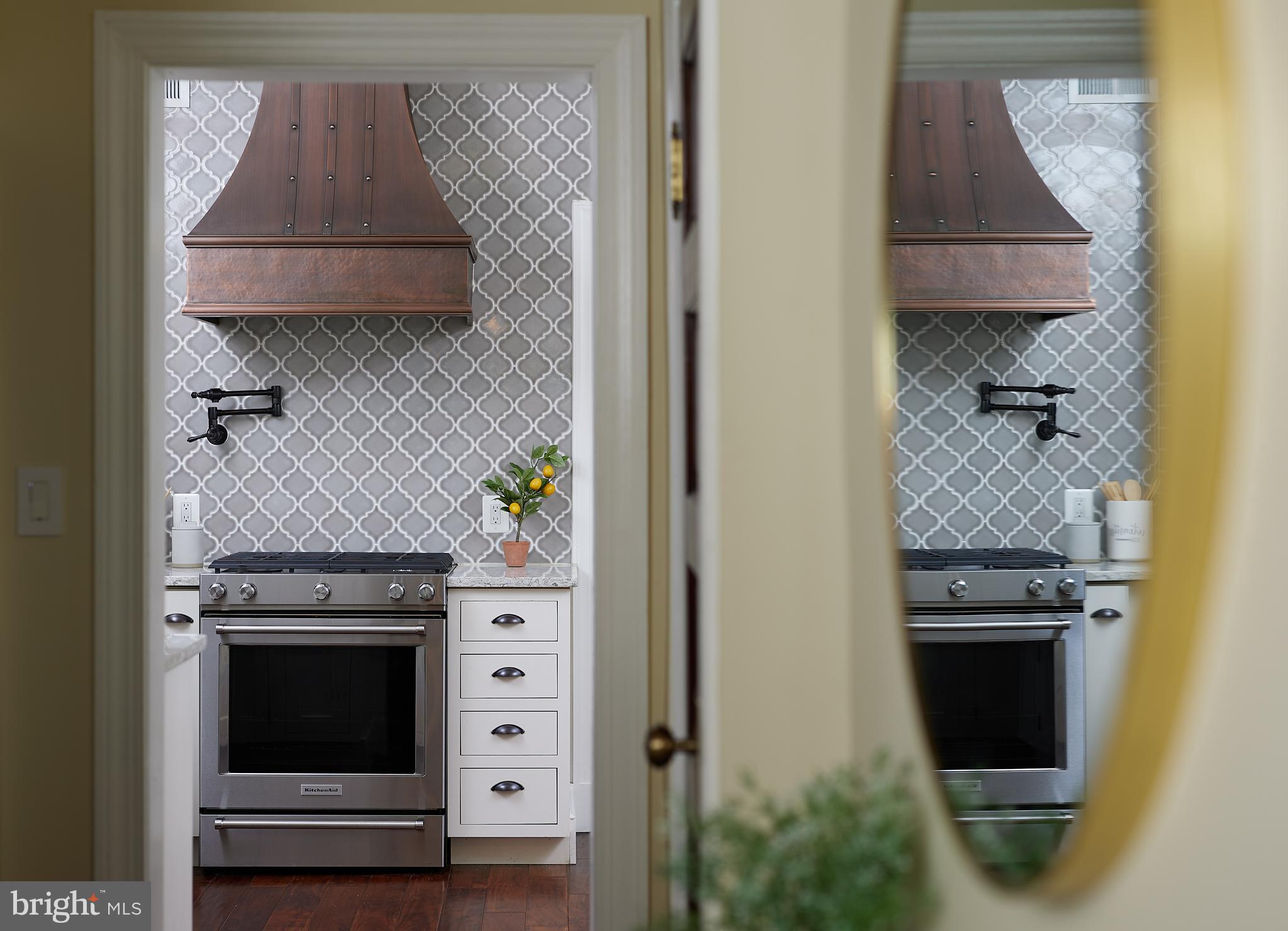 MOUNT RAINIER - Residential