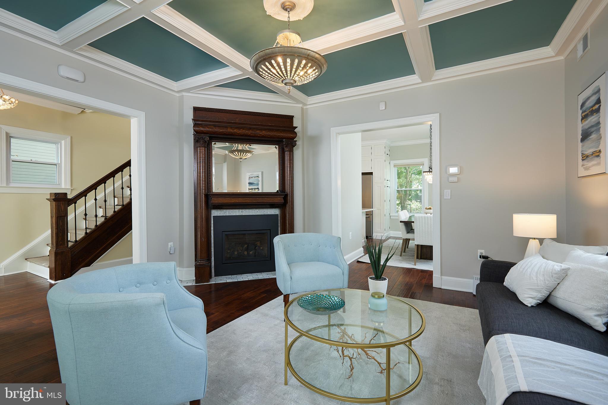 MOUNT RAINIER - Residential