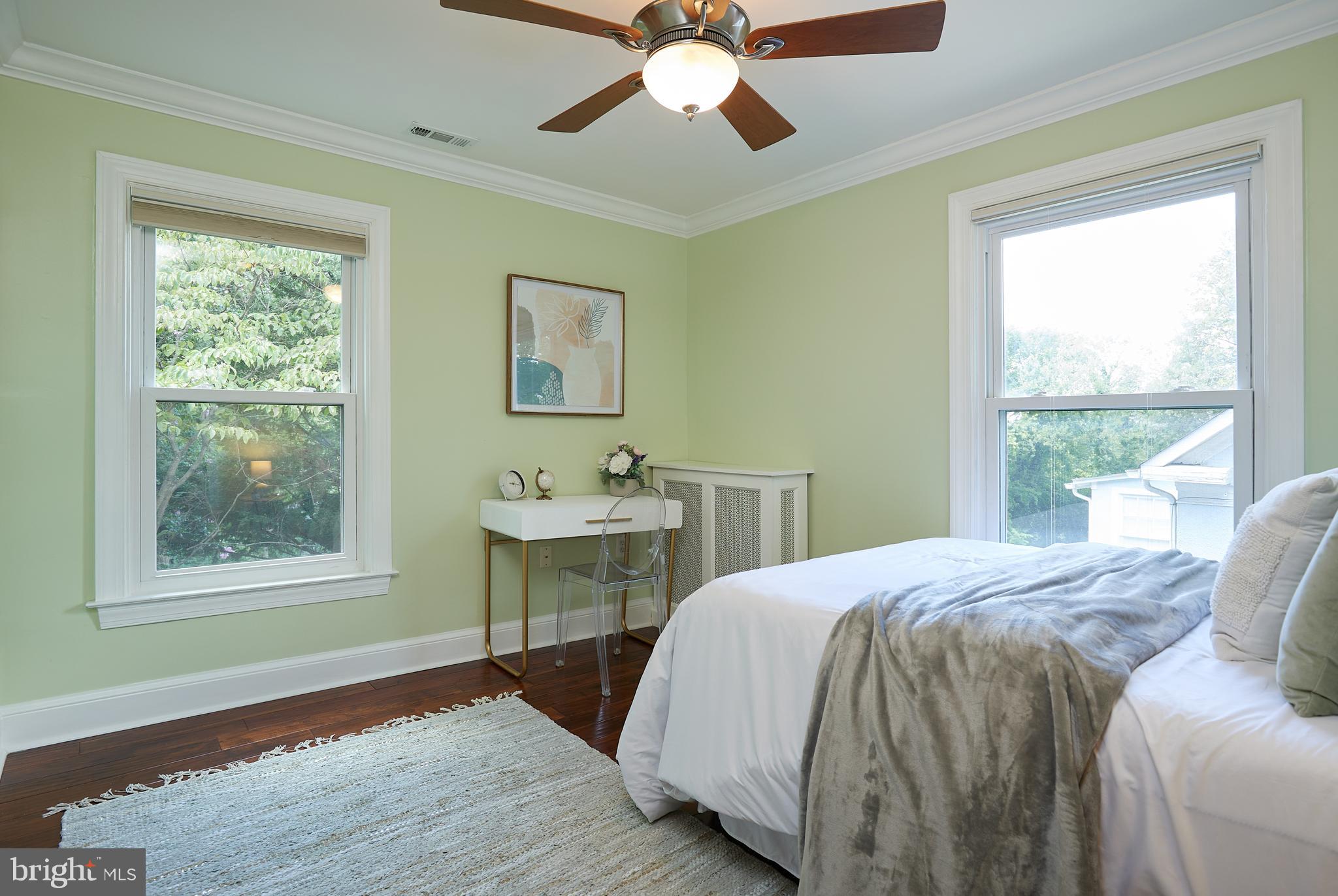 MOUNT RAINIER - Residential