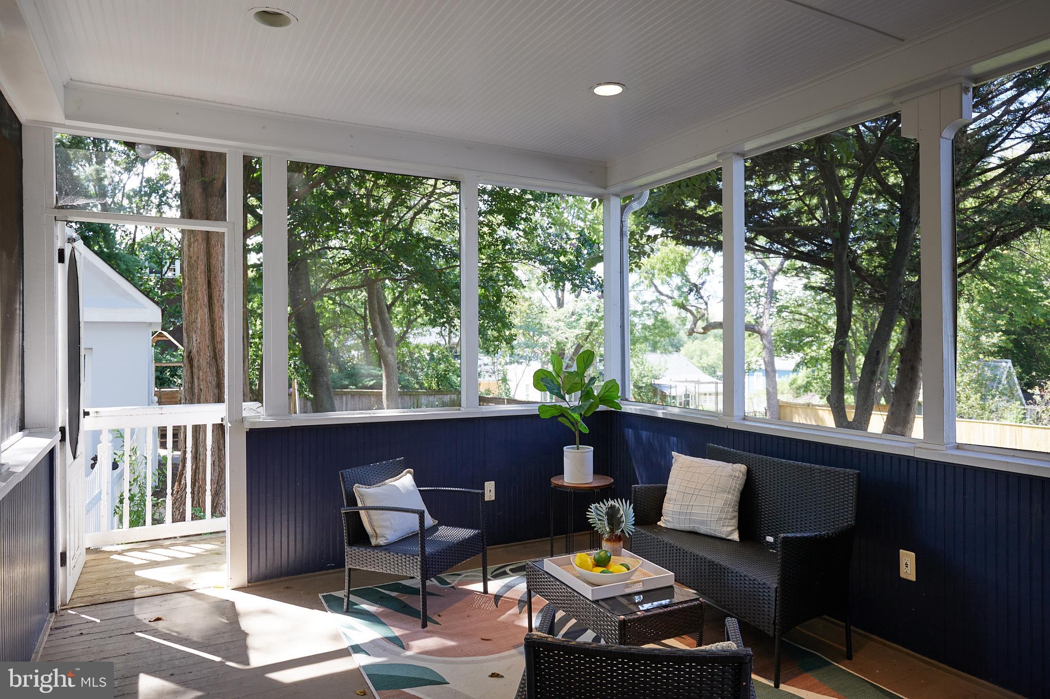 MOUNT RAINIER - Residential