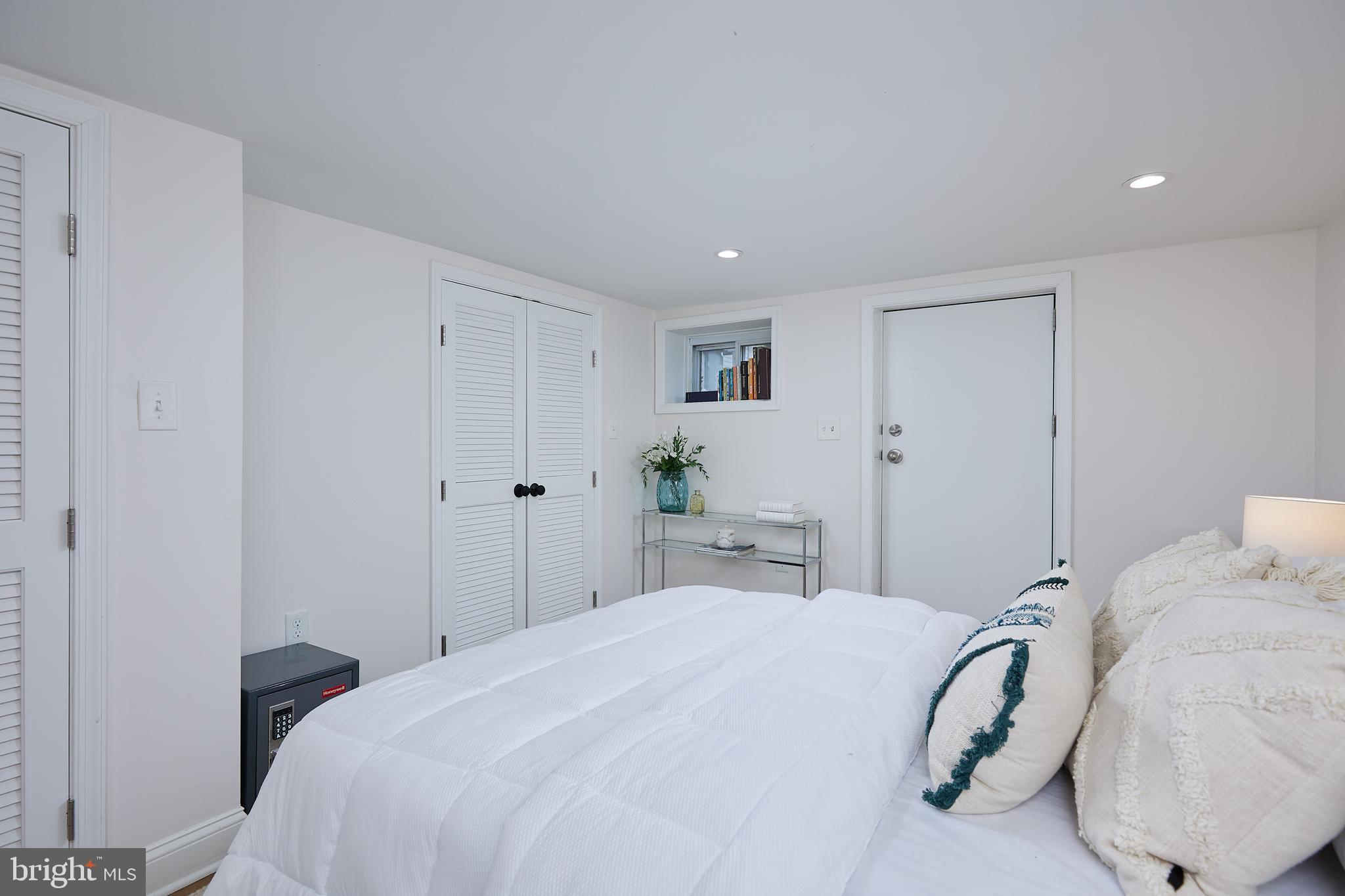 MOUNT RAINIER - Residential