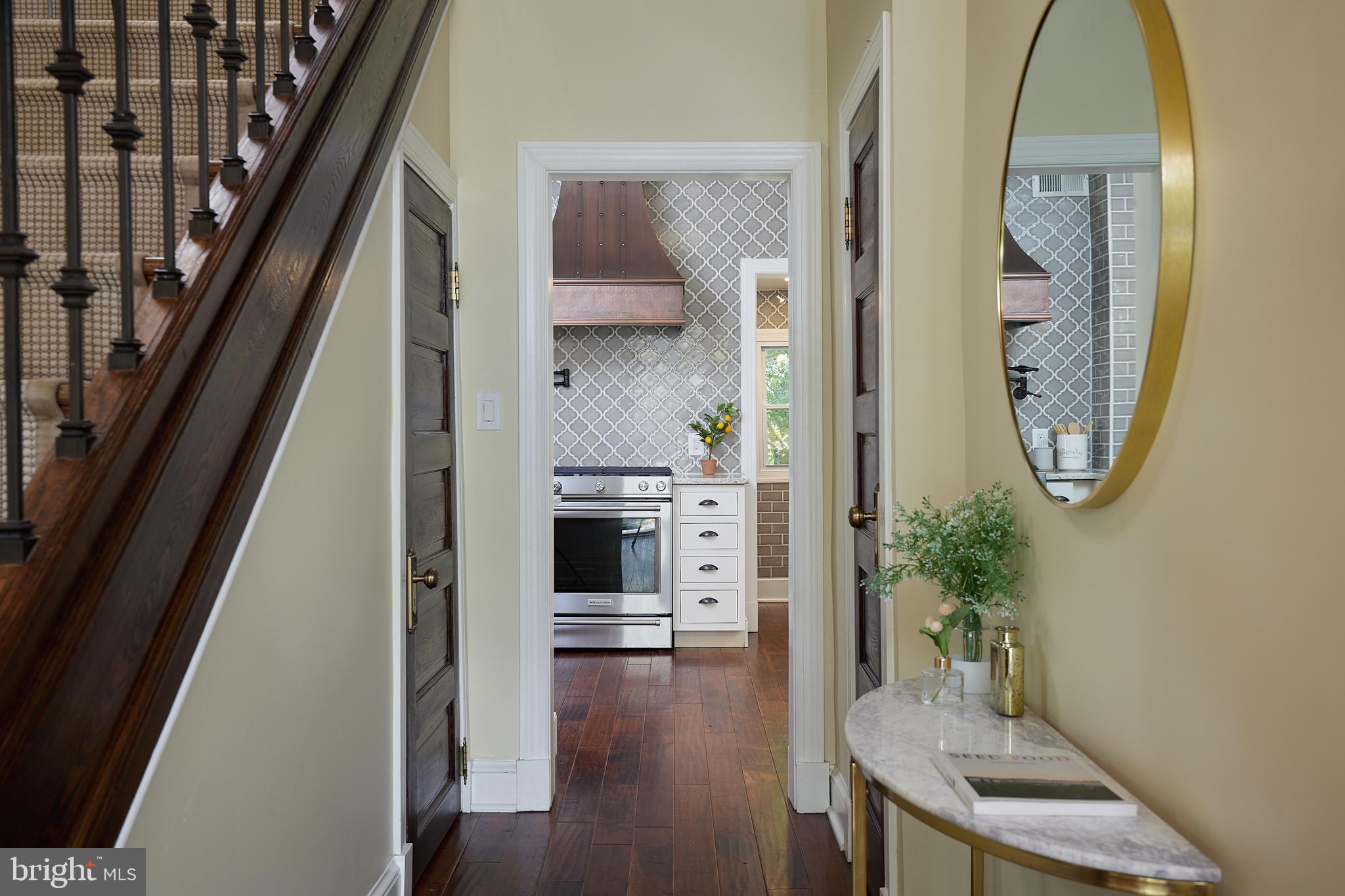 MOUNT RAINIER - Residential