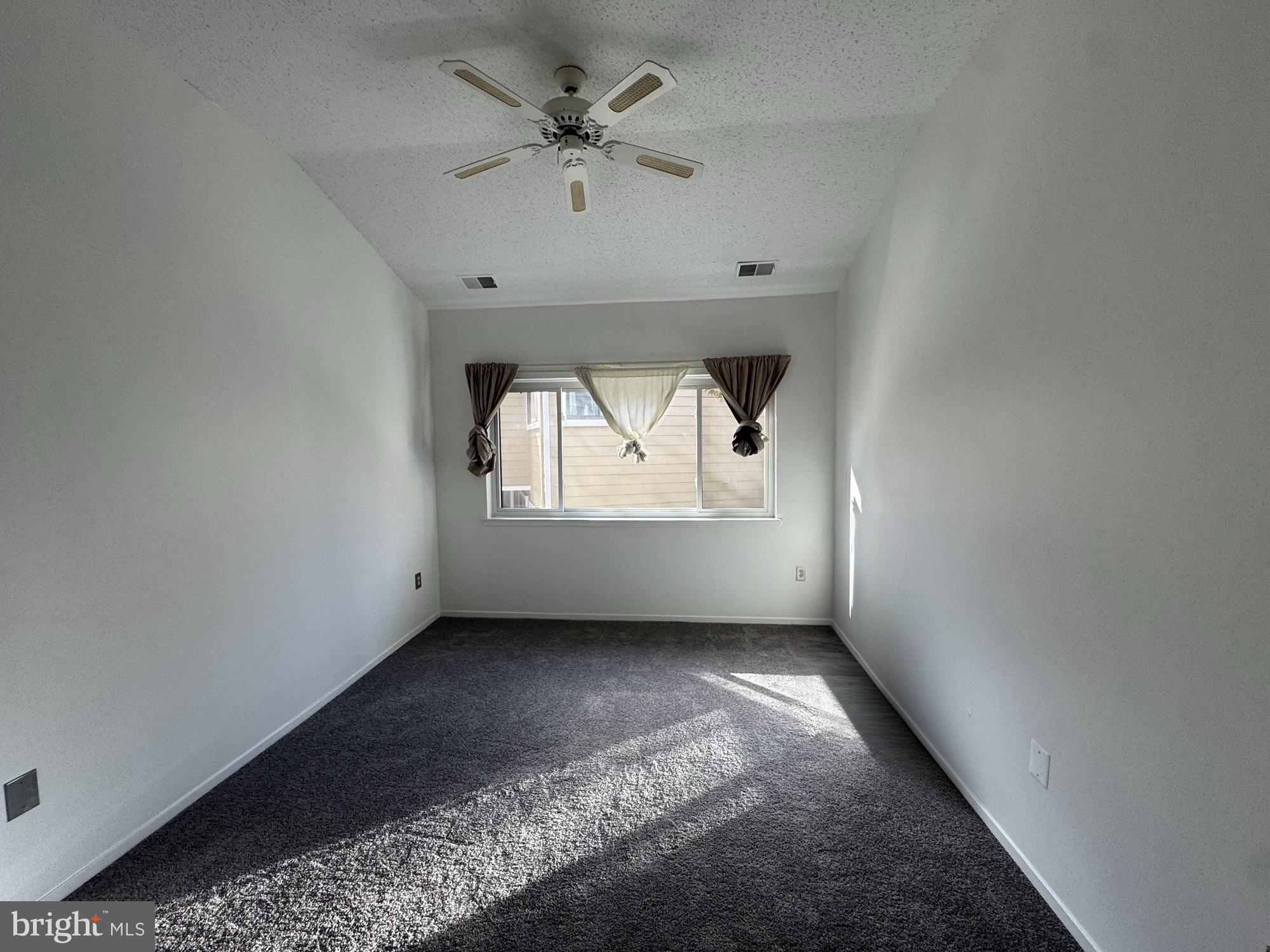 VILLARIDGE - Residential Lease