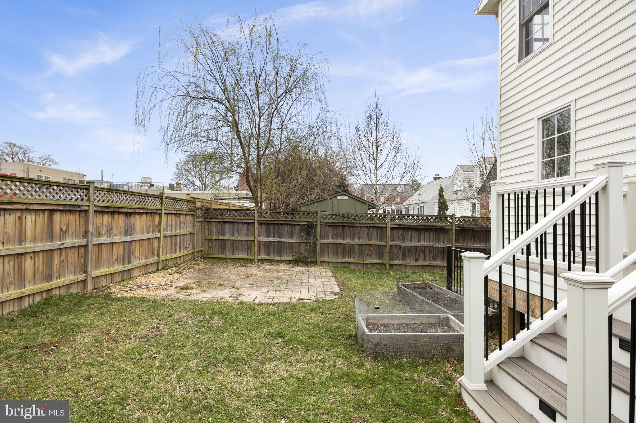 VIRGINIA SQUARE - Residential Lease