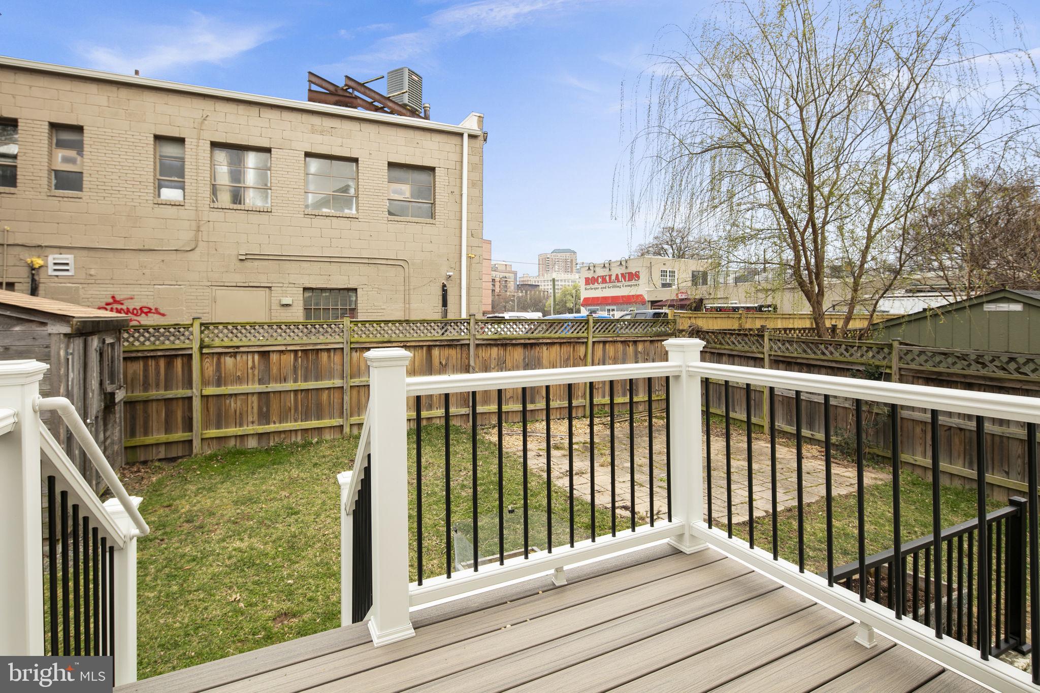 VIRGINIA SQUARE - Residential Lease