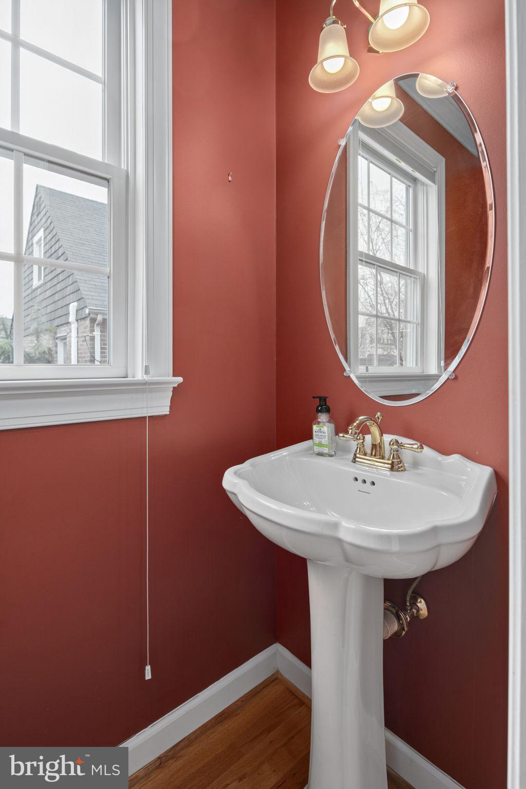 VIRGINIA SQUARE - Residential Lease