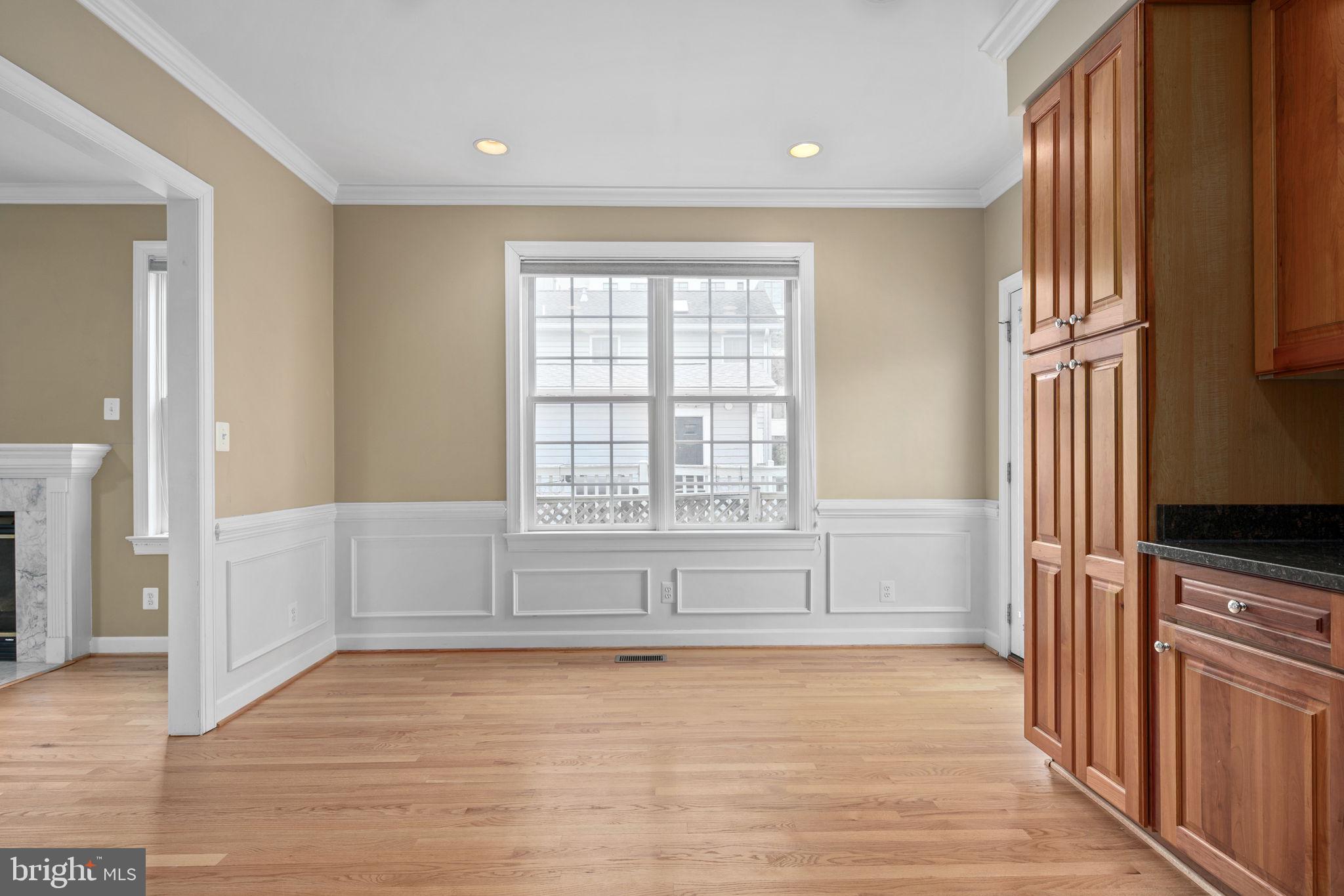 VIRGINIA SQUARE - Residential Lease