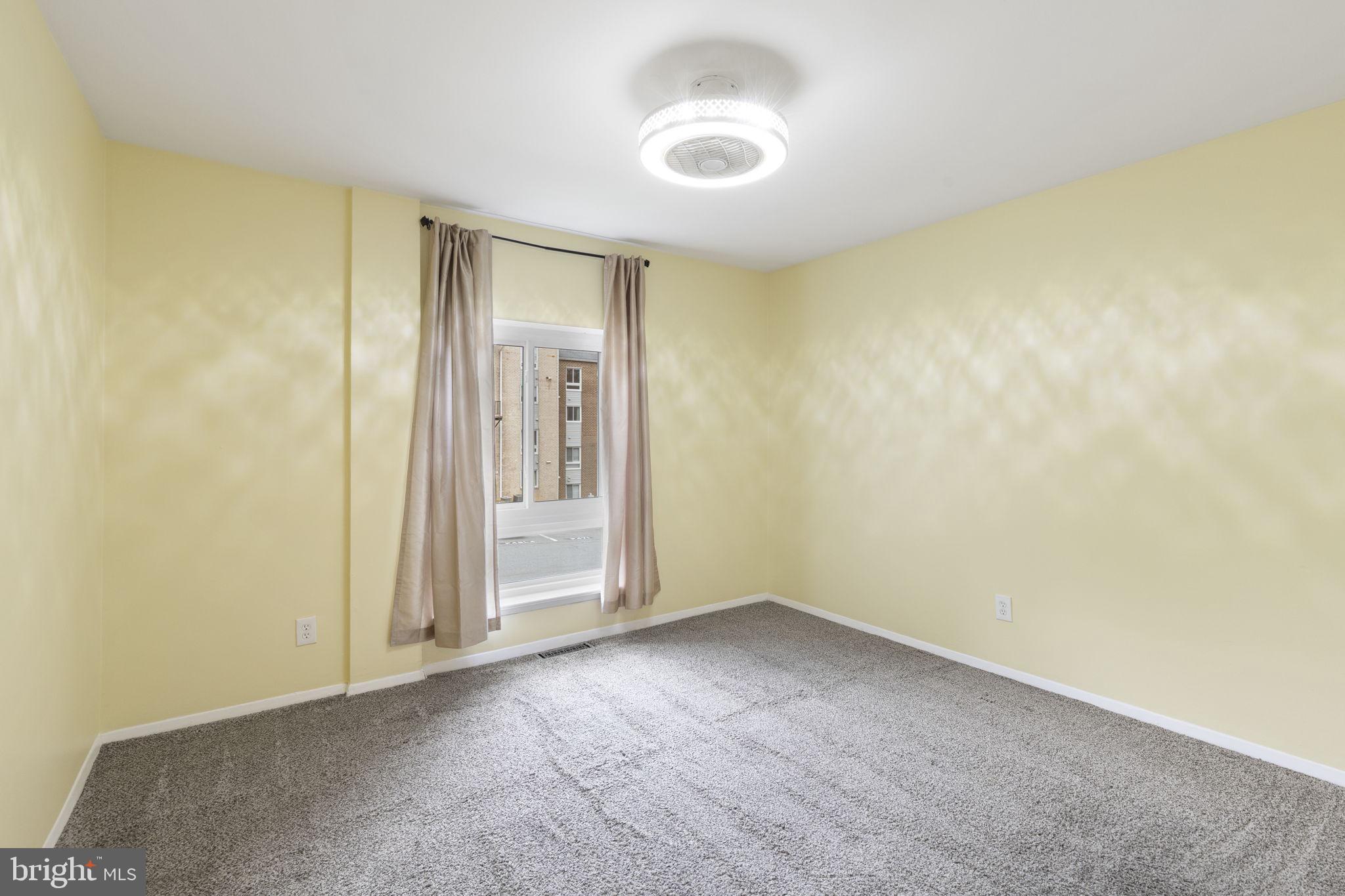 MOORES MILL MANOR - Residential