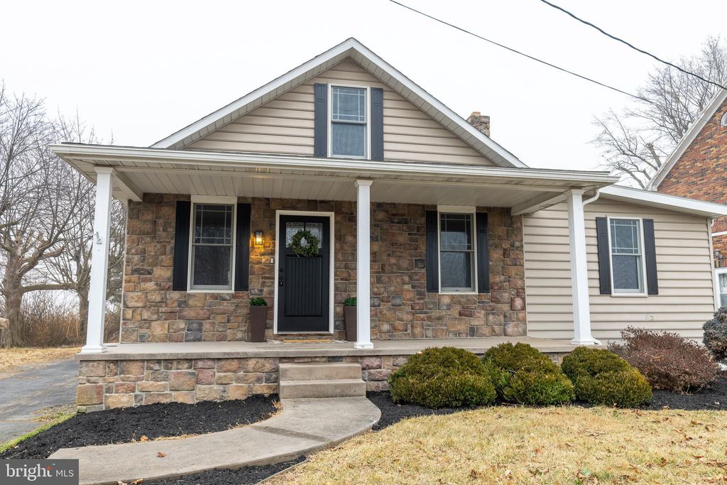 Photo of 9745 Cumberland Hwy, ORRSTOWN, PA 17244 (MLS # PAFL2032692)