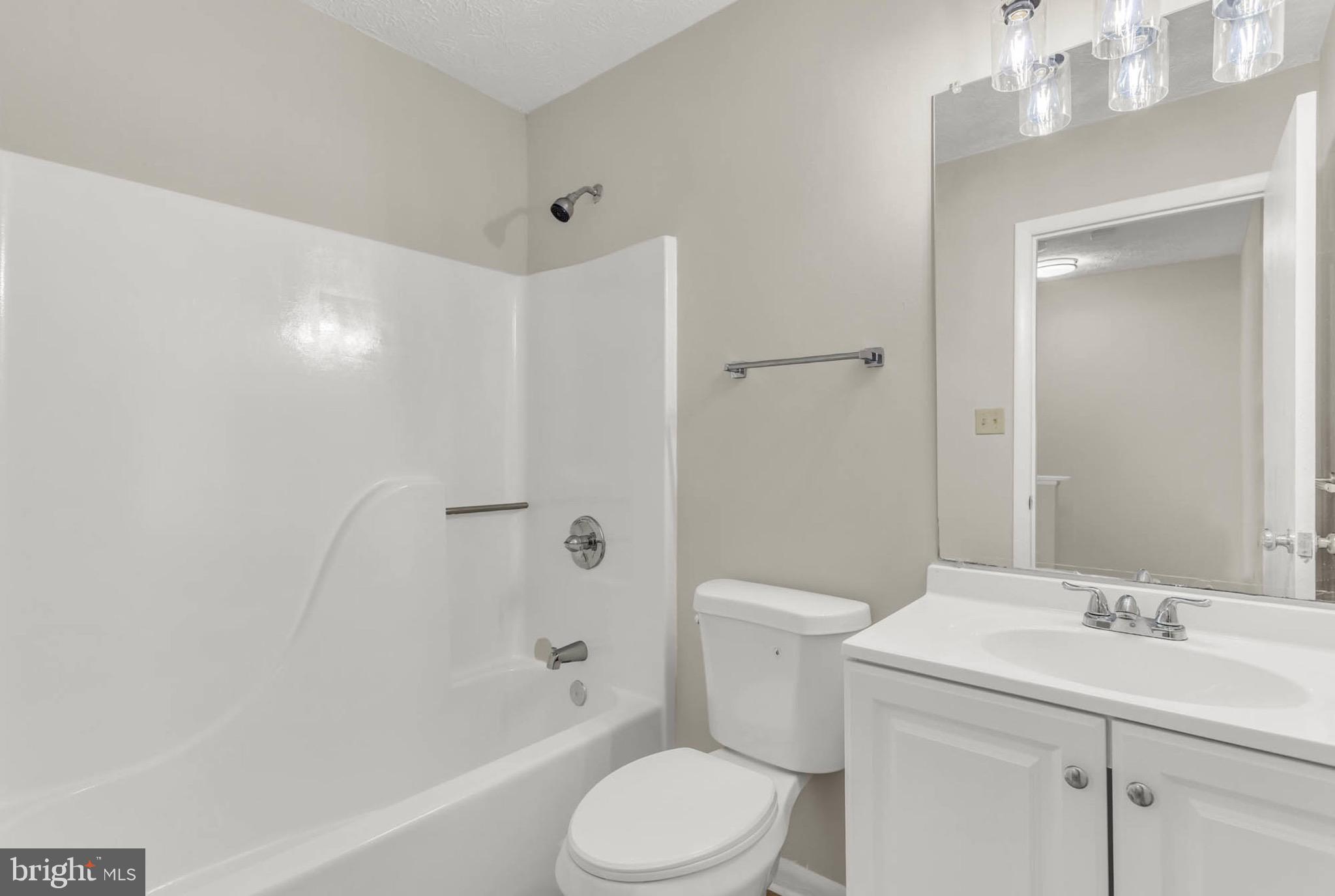 WOODBRIDGE CENTER - Residential