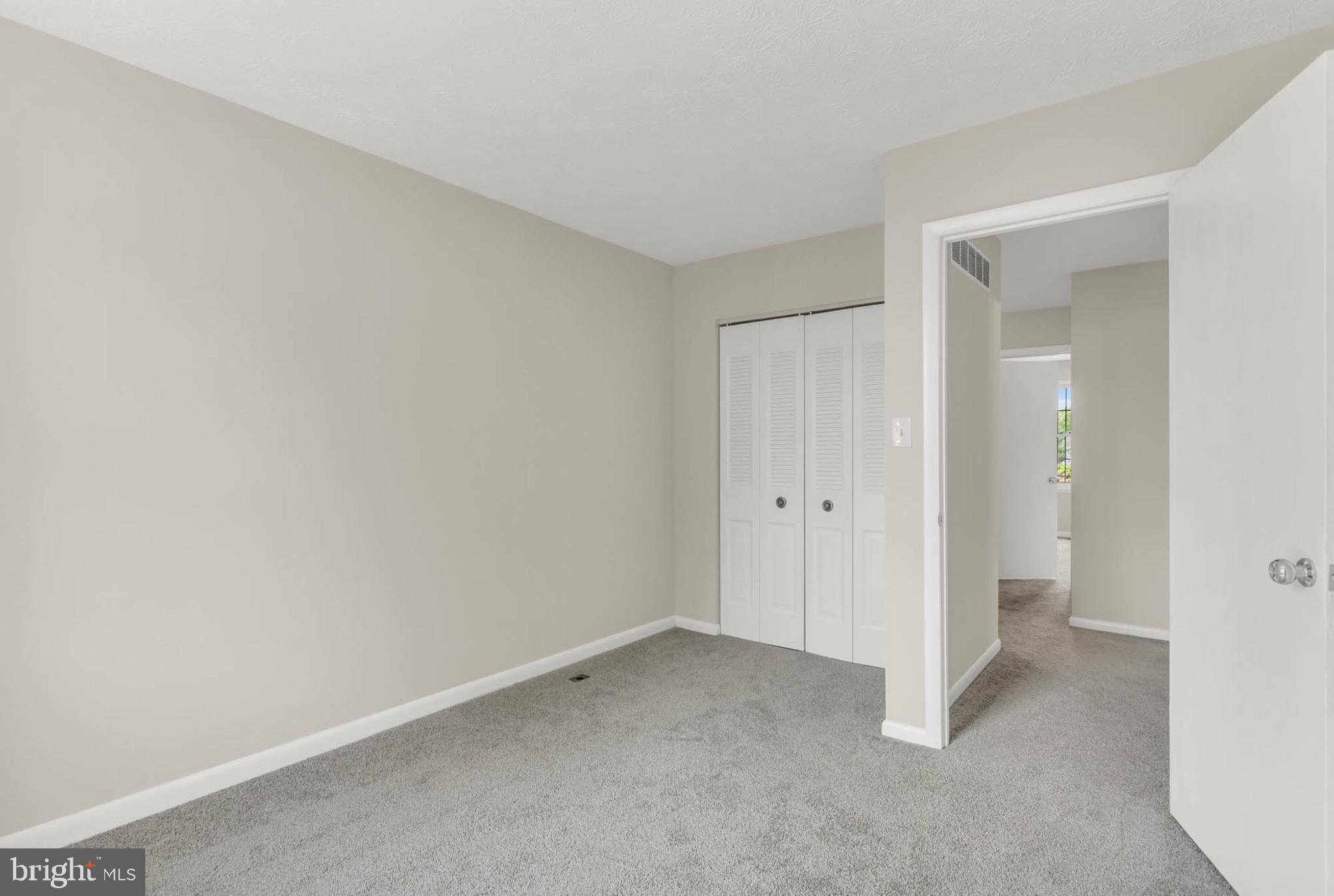 WOODBRIDGE CENTER - Residential