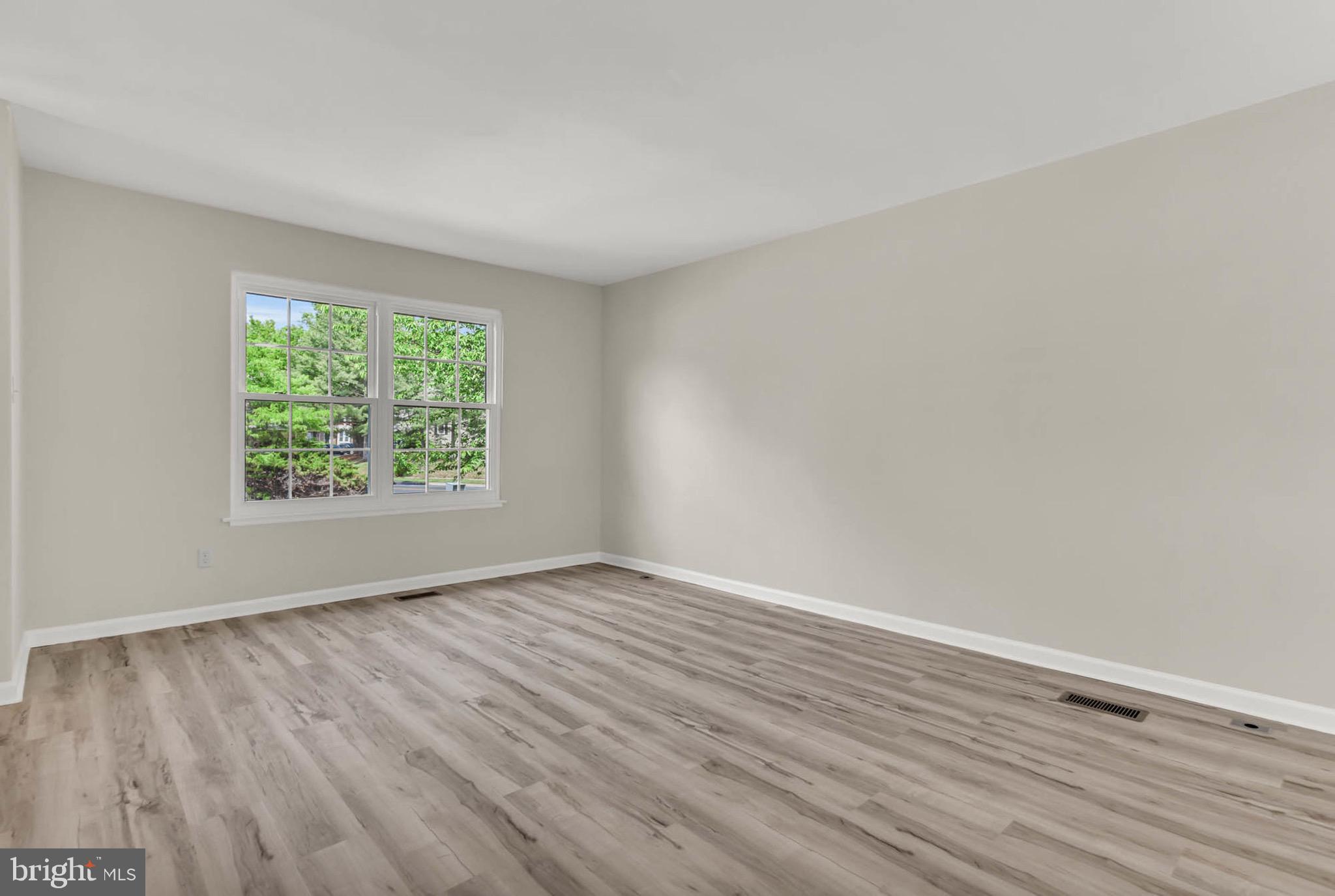 WOODBRIDGE CENTER - Residential