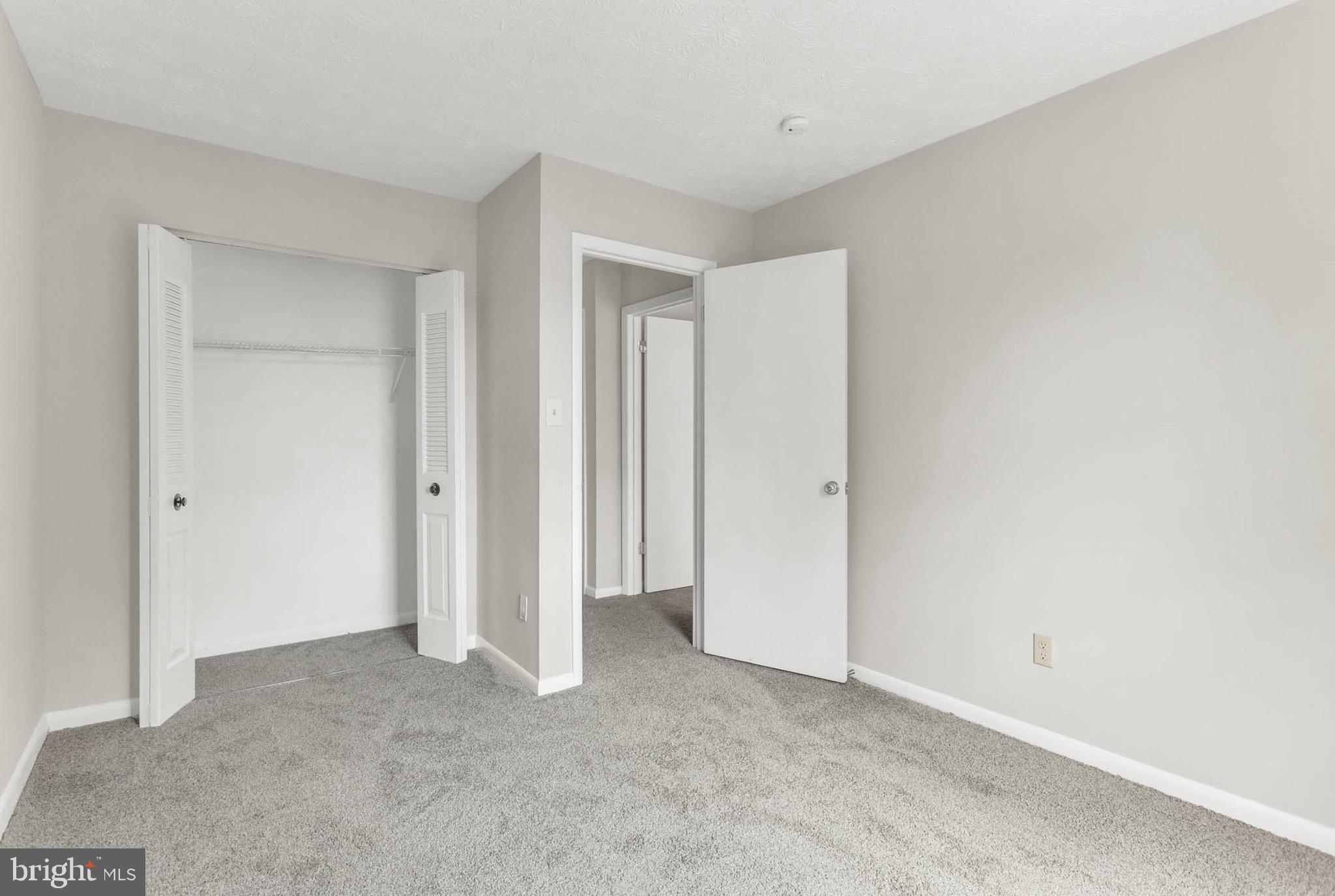 WOODBRIDGE CENTER - Residential