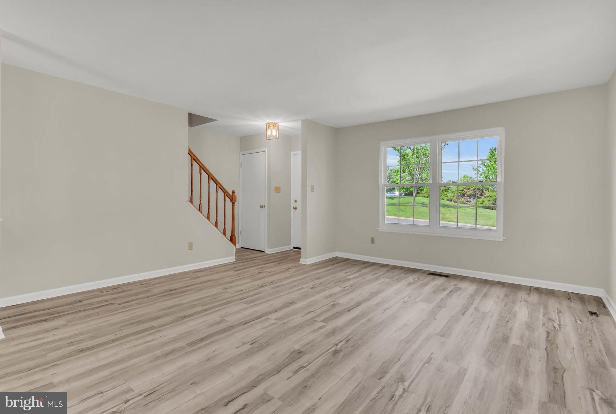 WOODBRIDGE CENTER - Residential