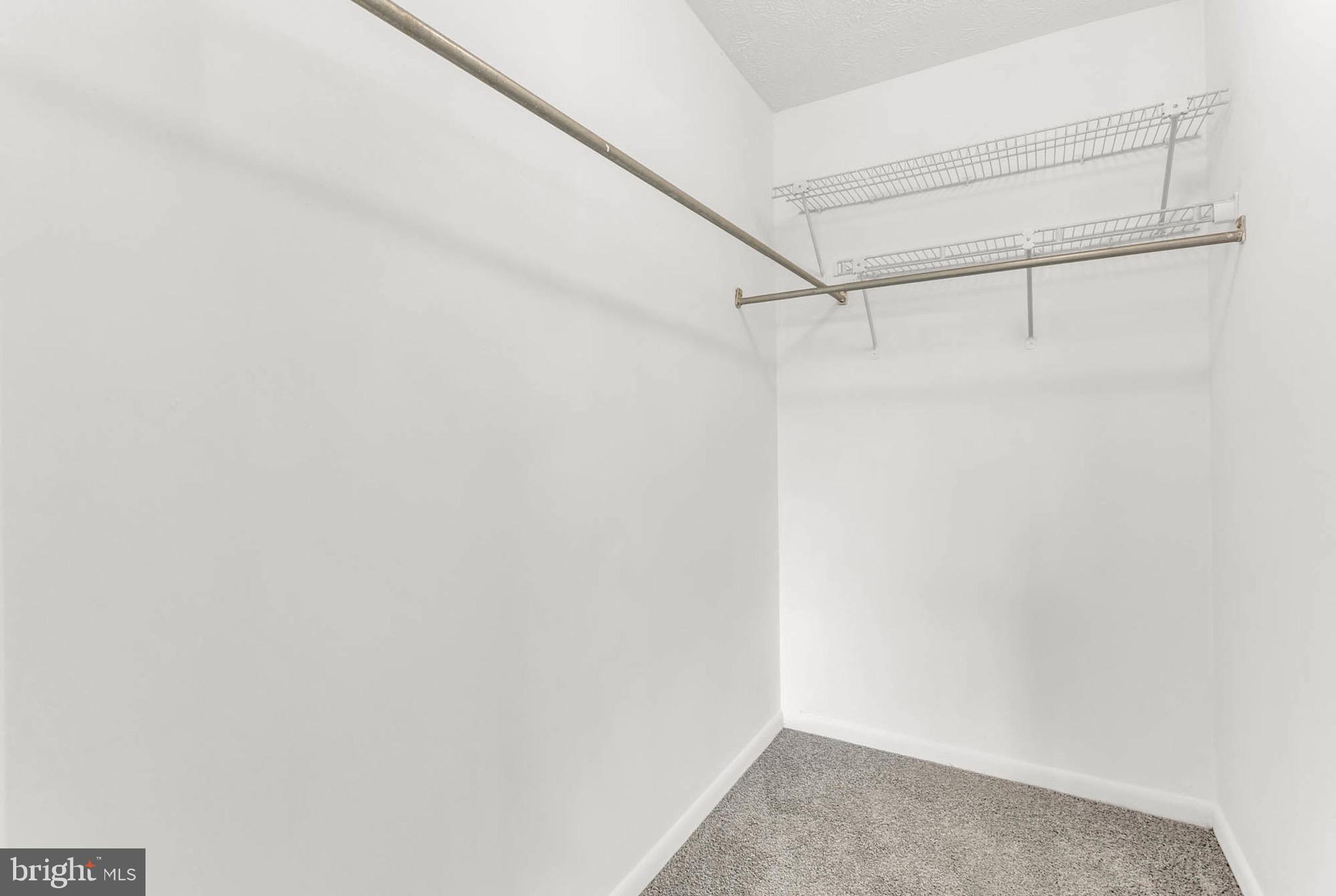 WOODBRIDGE CENTER - Residential