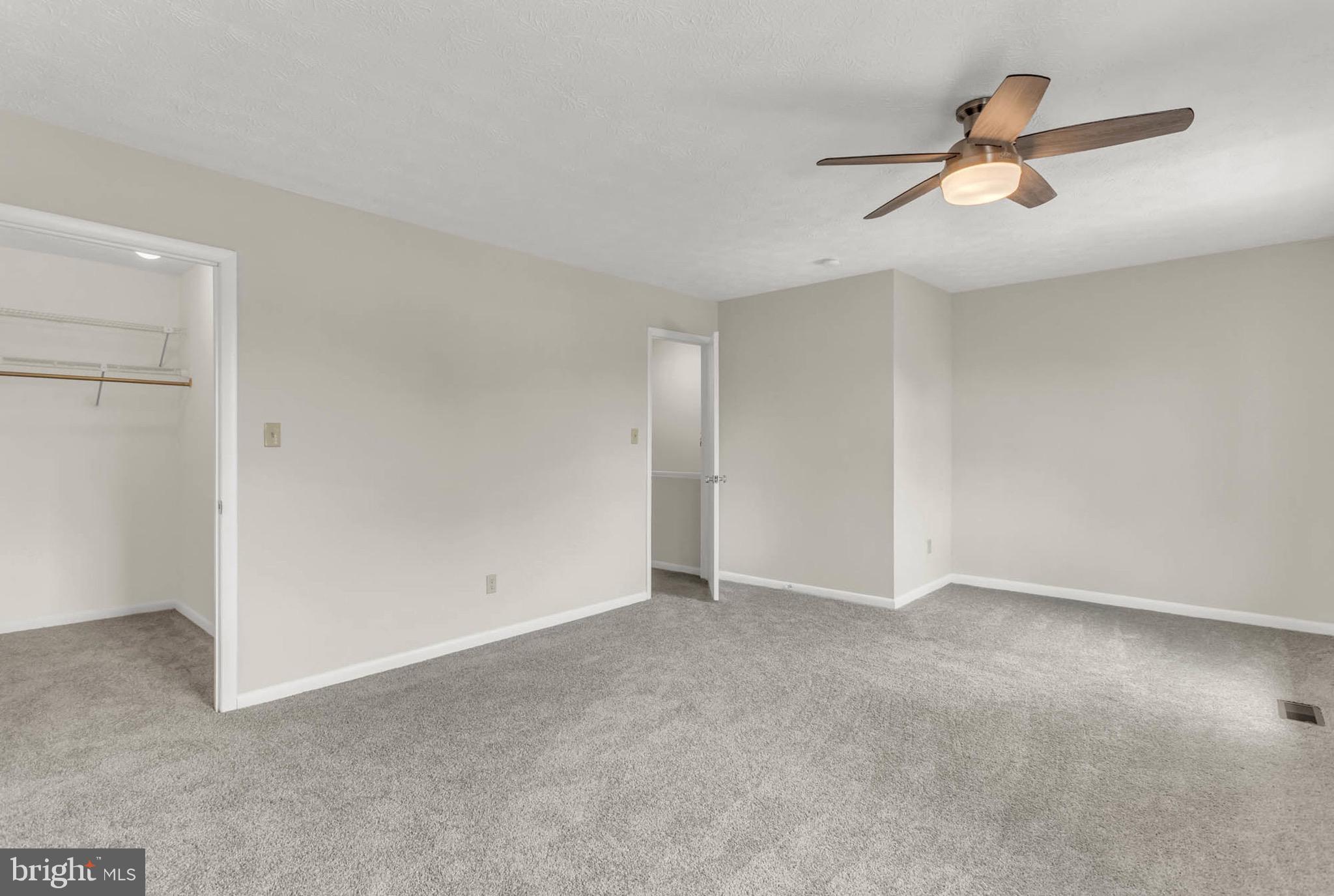 WOODBRIDGE CENTER - Residential