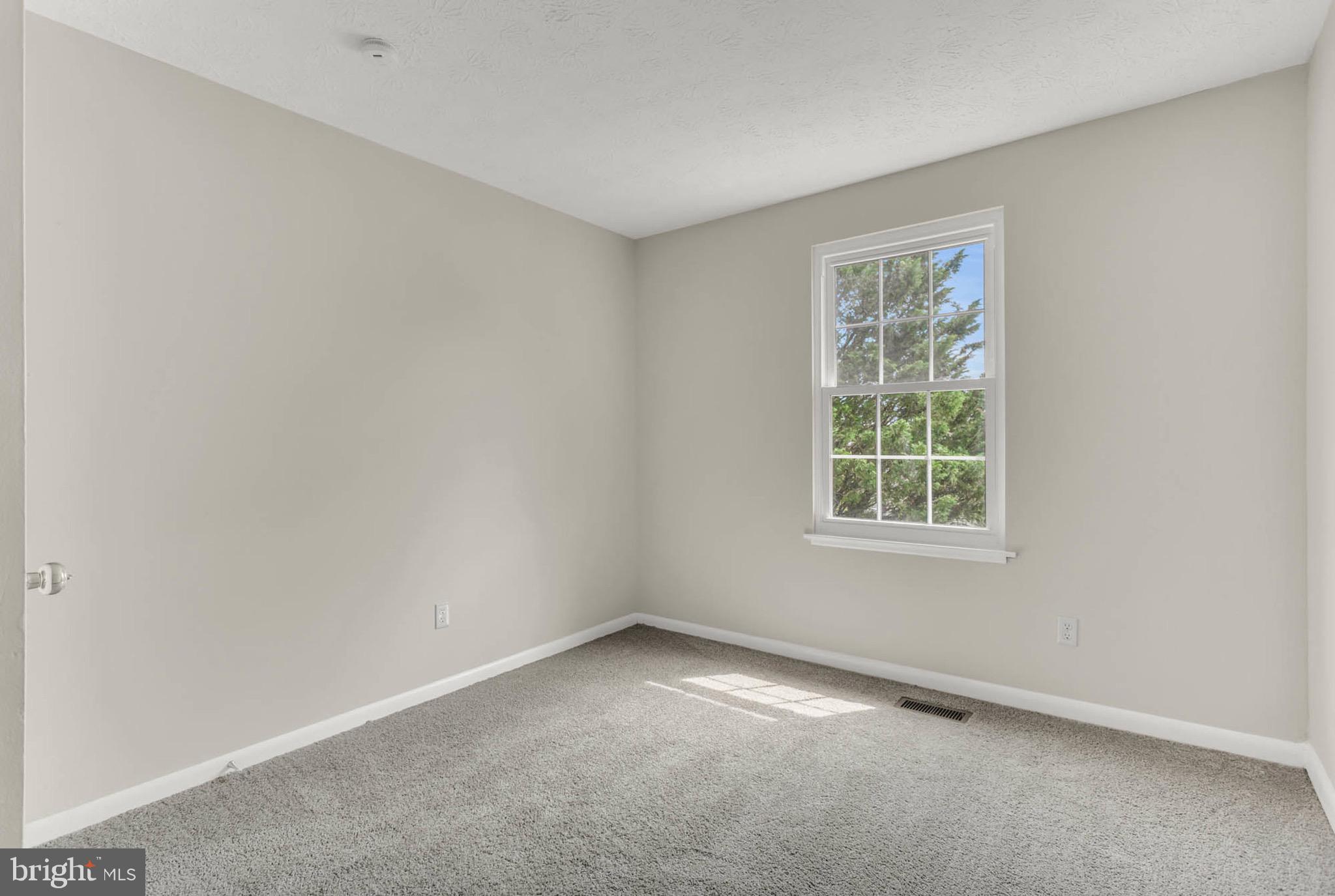 WOODBRIDGE CENTER - Residential