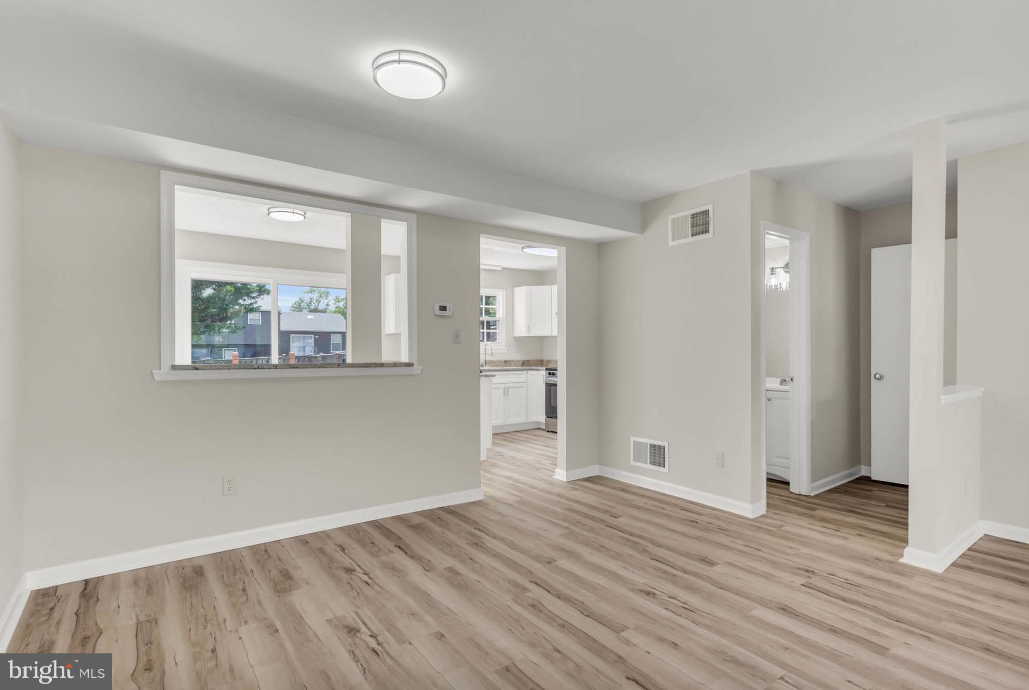 WOODBRIDGE CENTER - Residential