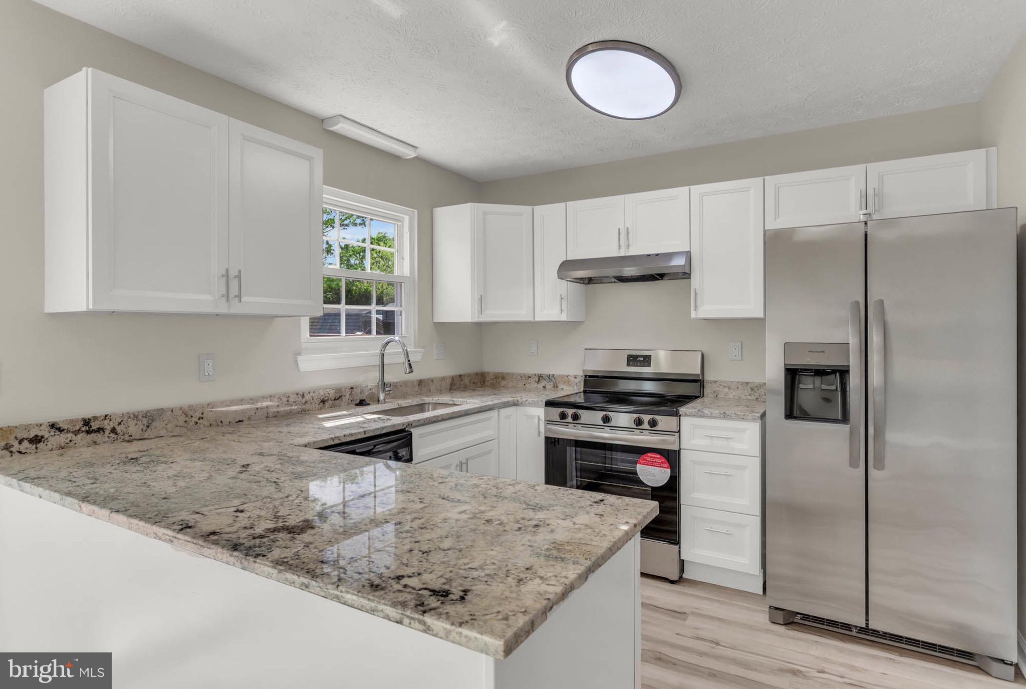 WOODBRIDGE CENTER - Residential