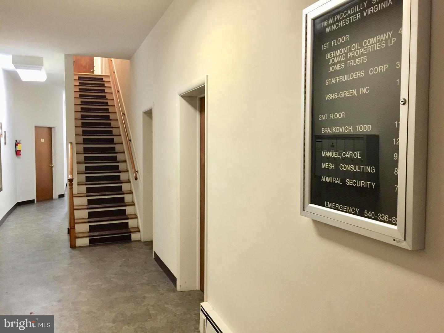 116 W PICCADILLY STREET 9&10