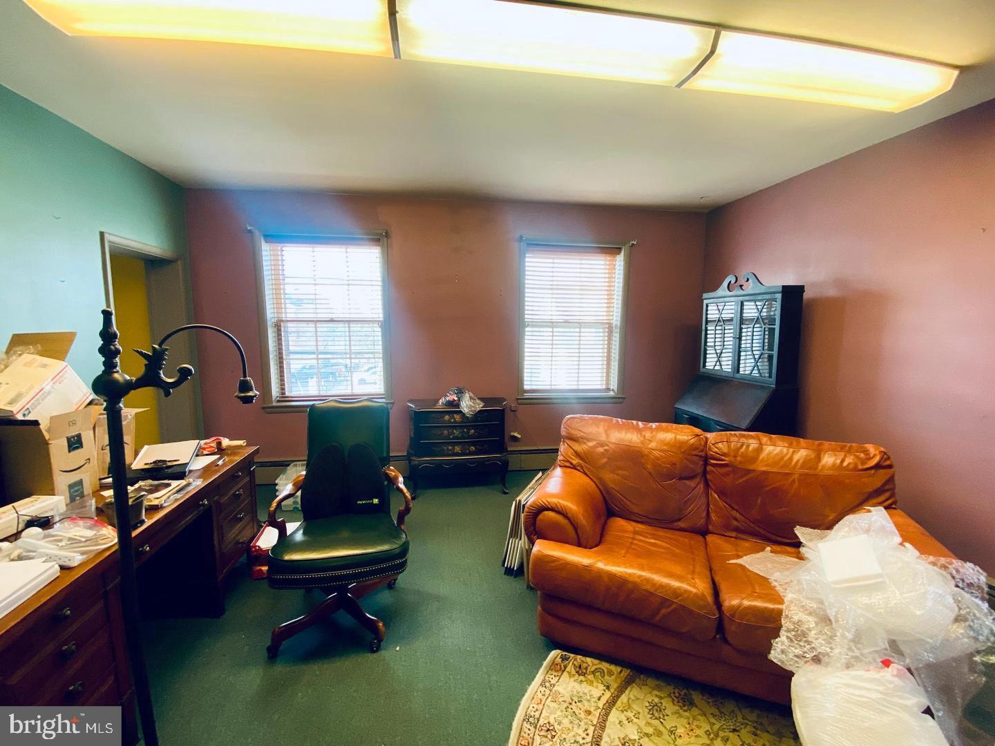 116 W PICCADILLY STREET 9&10