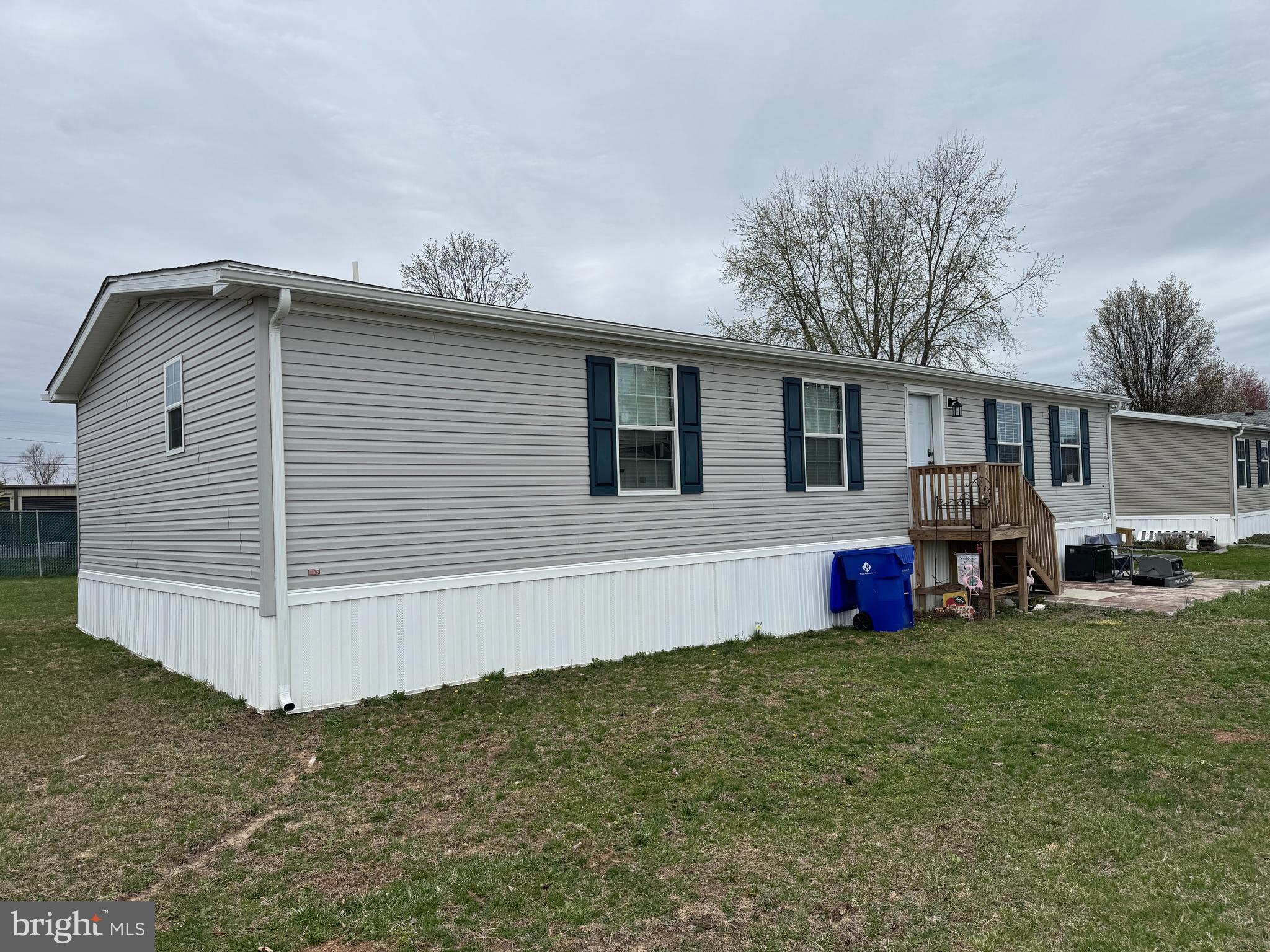 LINCOLN ESTATES MHP - Residential