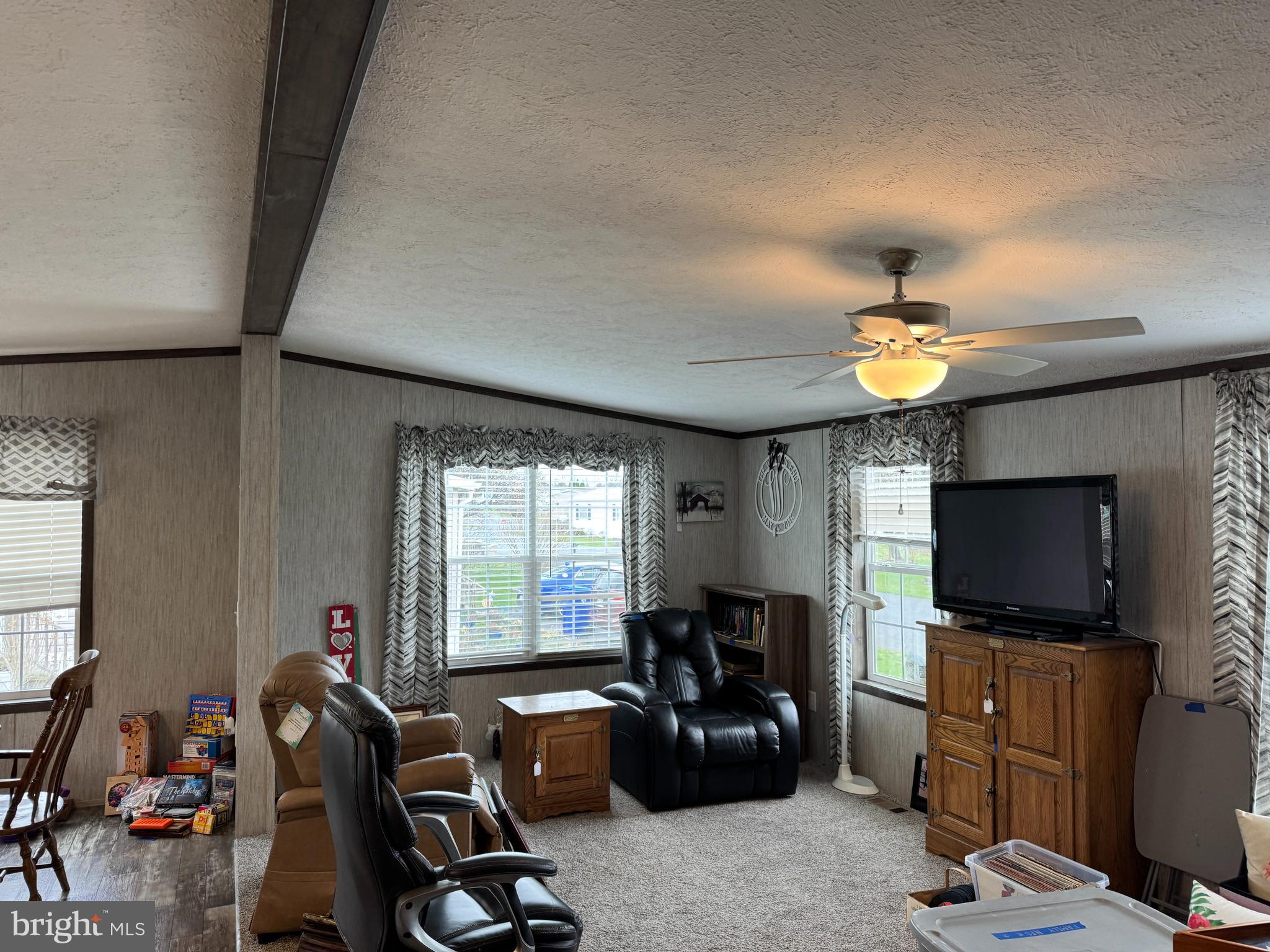 LINCOLN ESTATES MHP - Residential