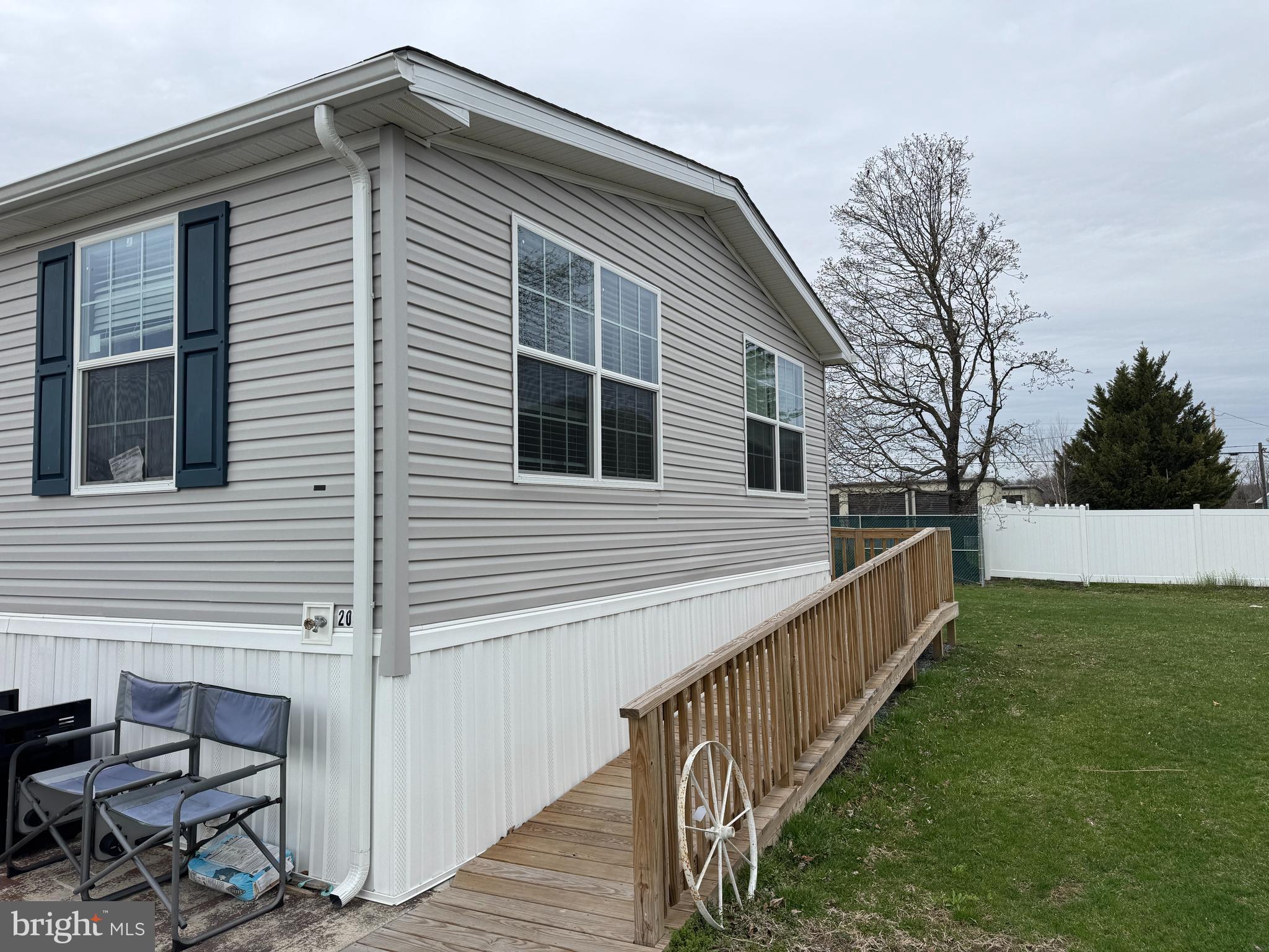 LINCOLN ESTATES MHP - Residential