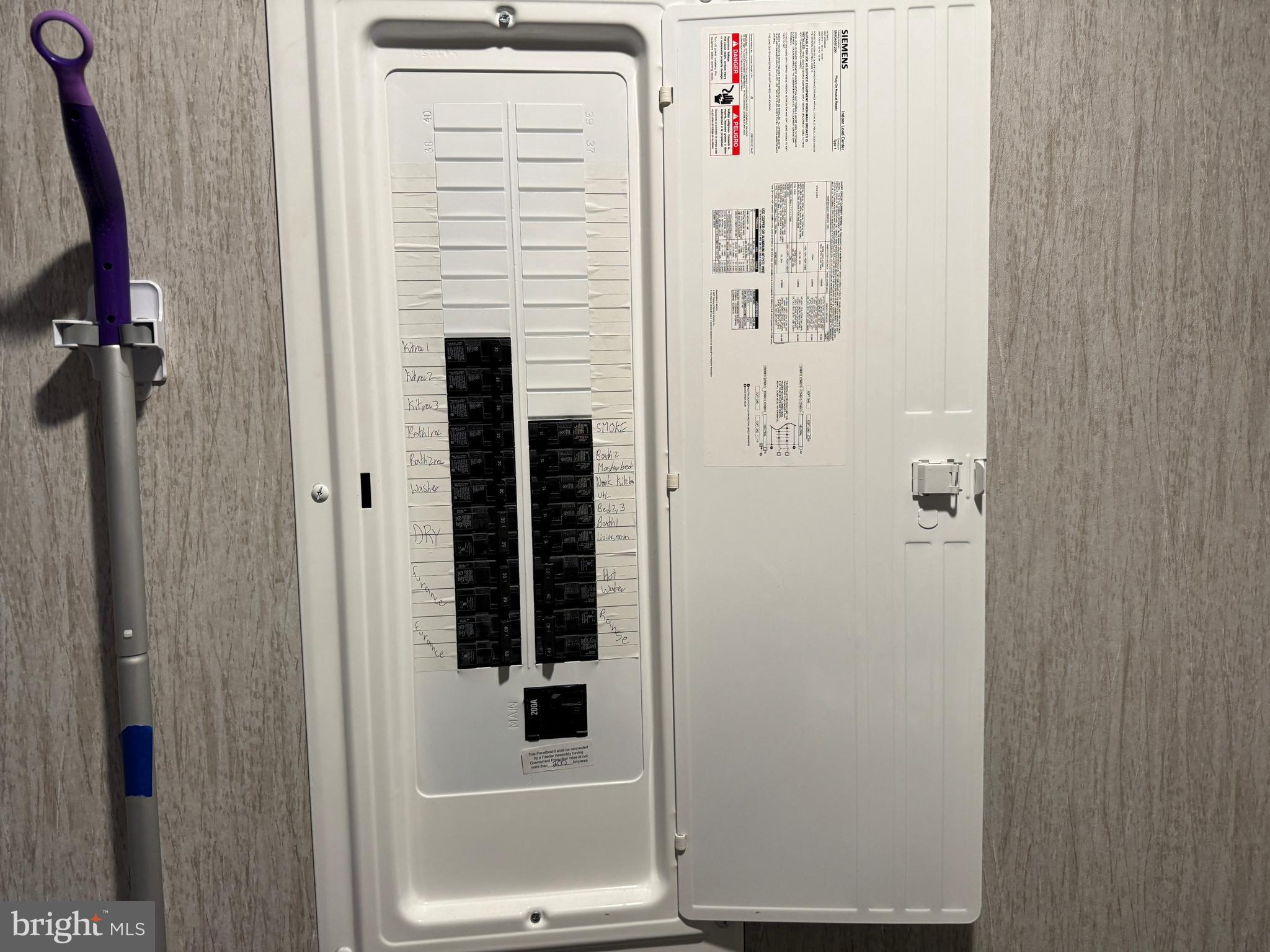 LINCOLN ESTATES MHP - Residential