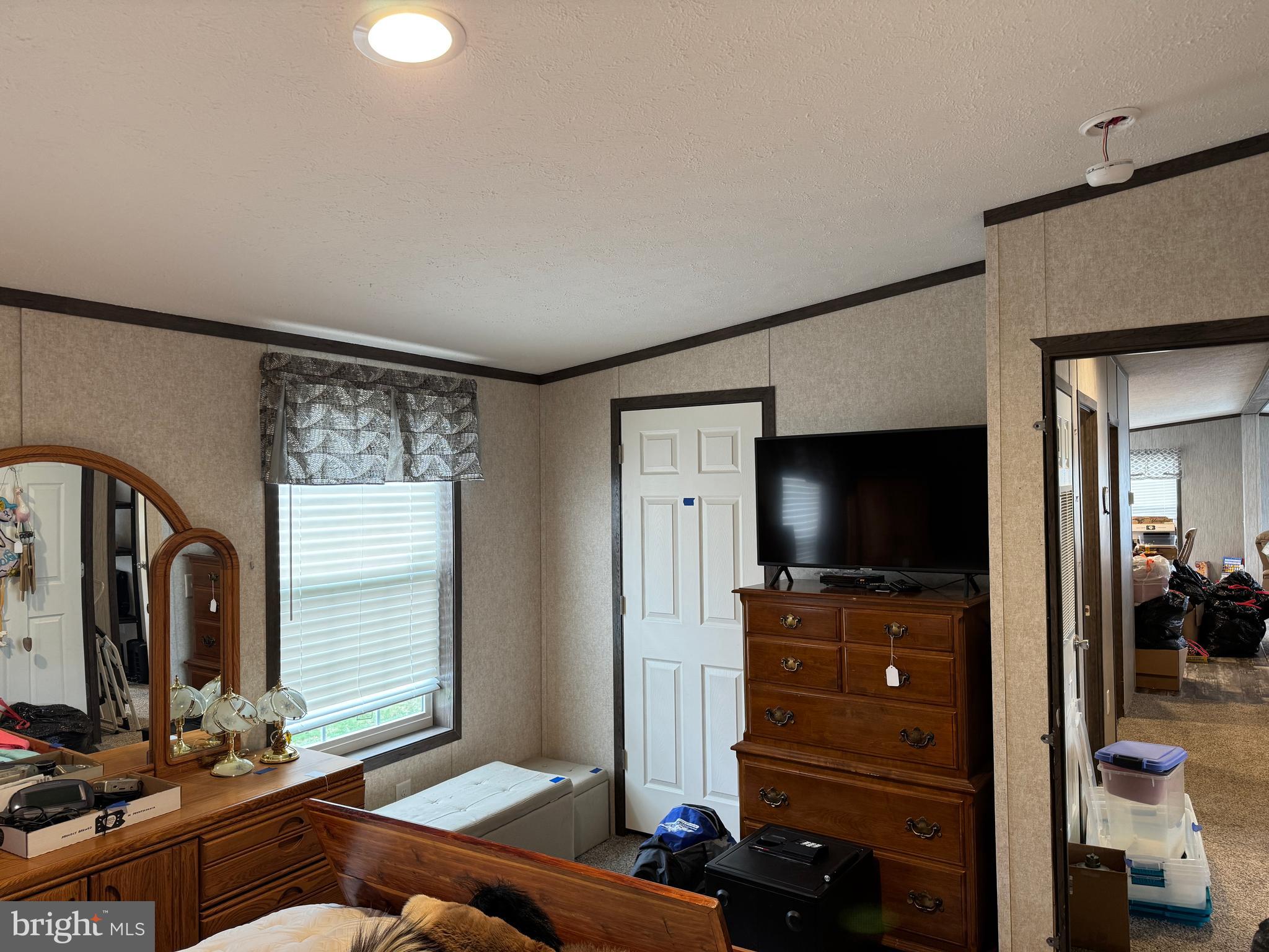 LINCOLN ESTATES MHP - Residential