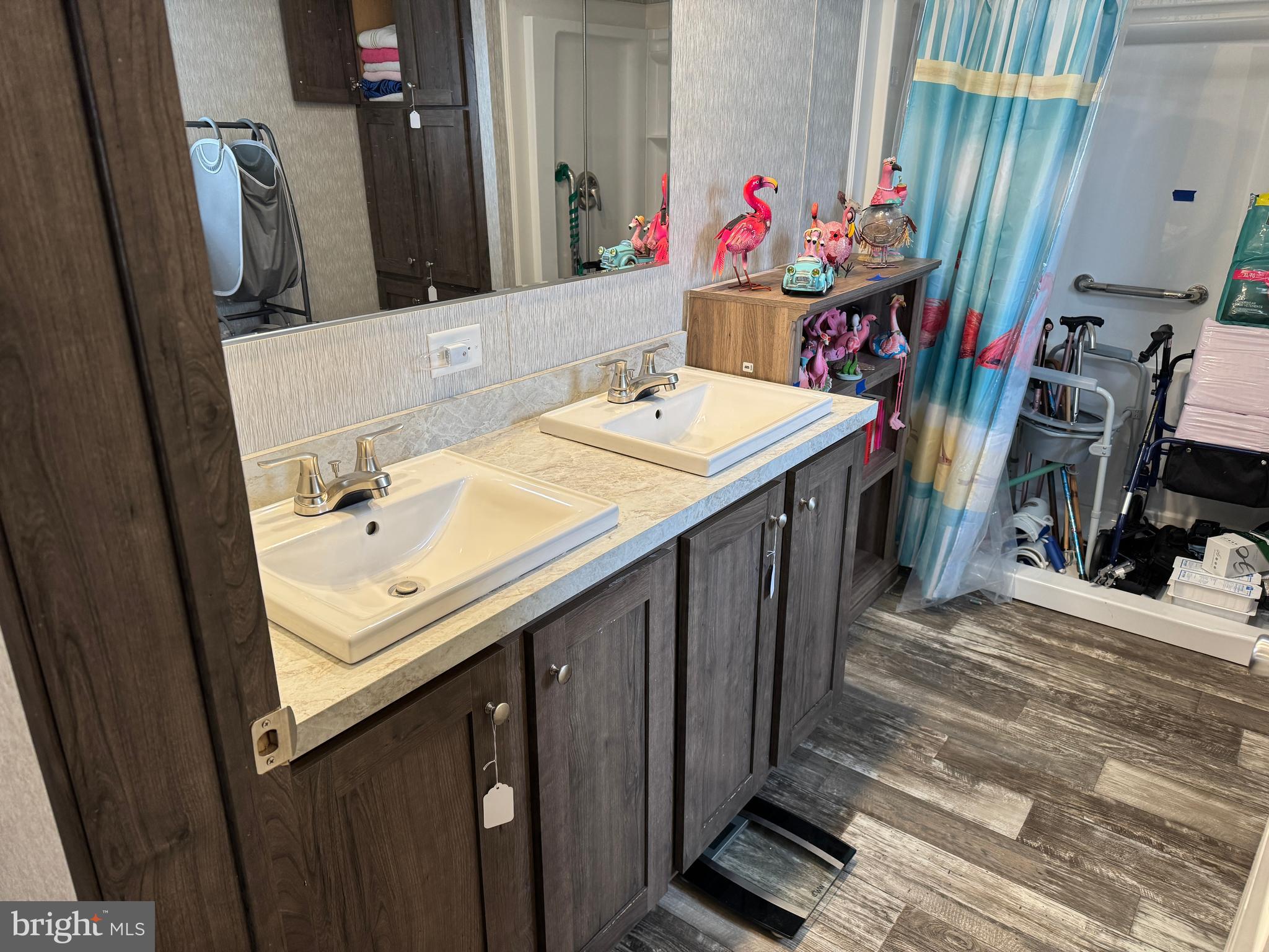 LINCOLN ESTATES MHP - Residential