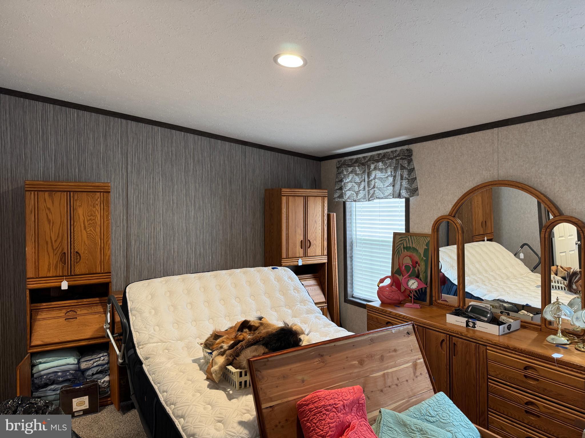 LINCOLN ESTATES MHP - Residential