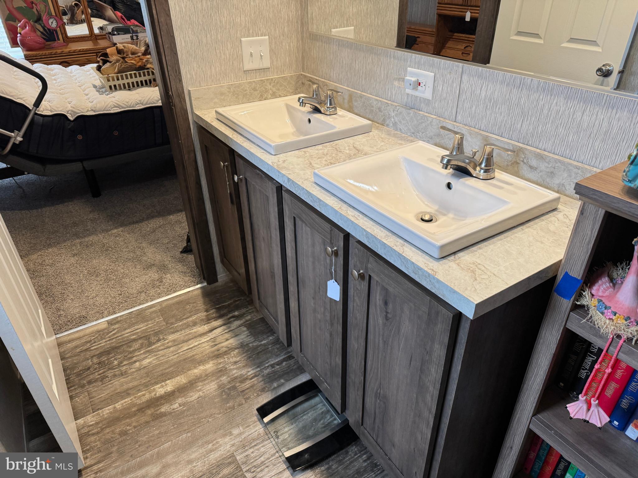 LINCOLN ESTATES MHP - Residential