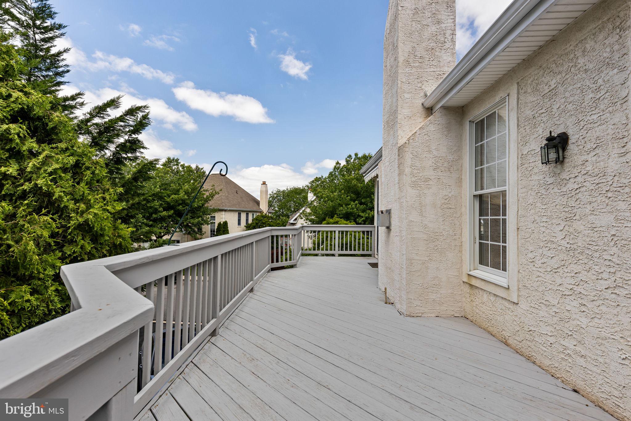 MERION HILL - Residential