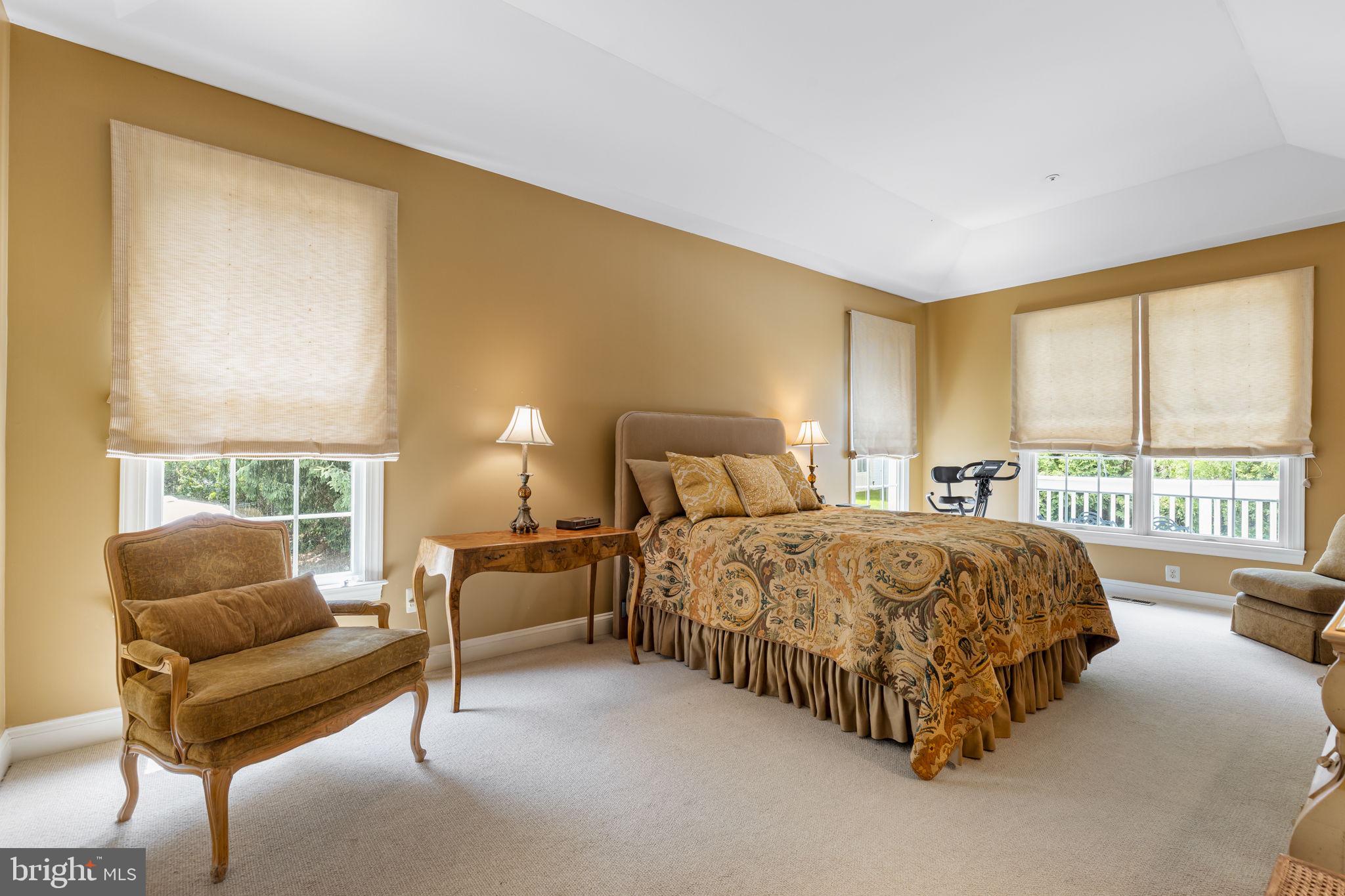 MERION HILL - Residential