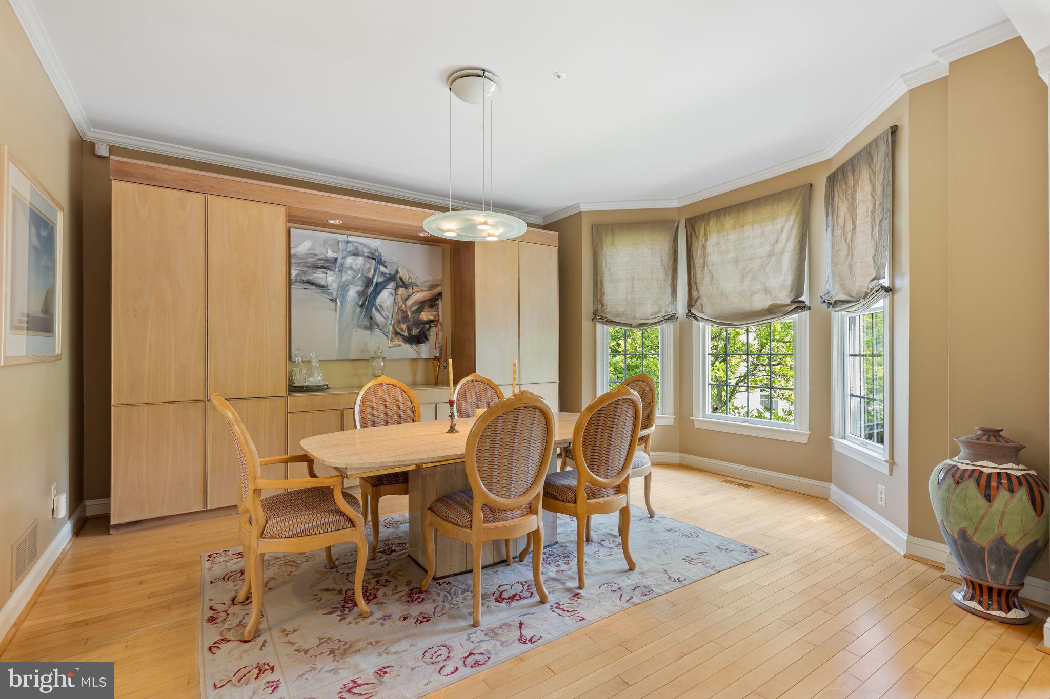 MERION HILL - Residential