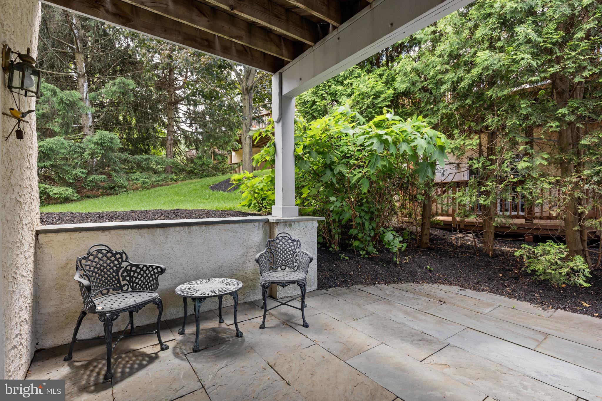 MERION HILL - Residential