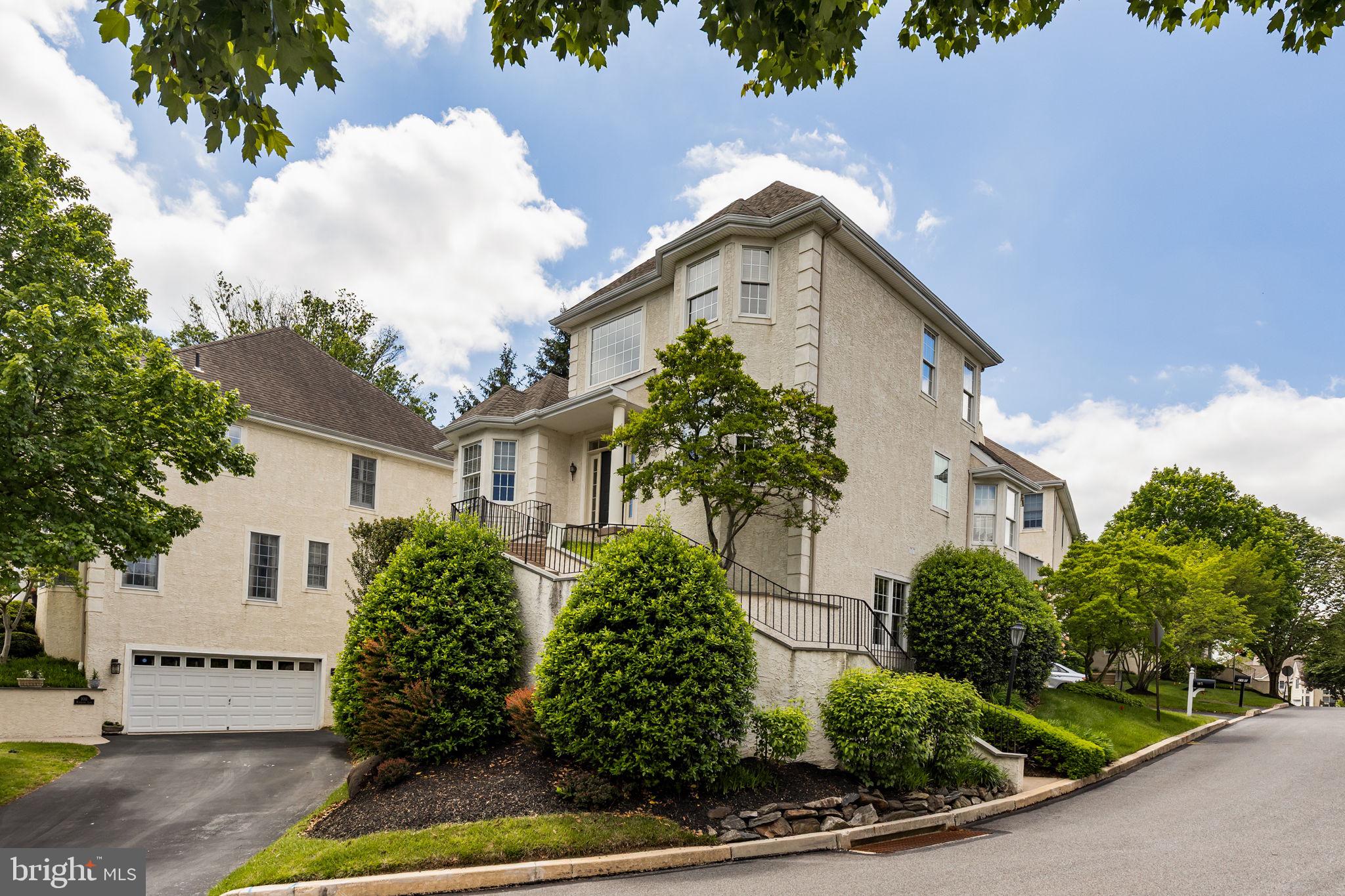 MERION HILL - Residential