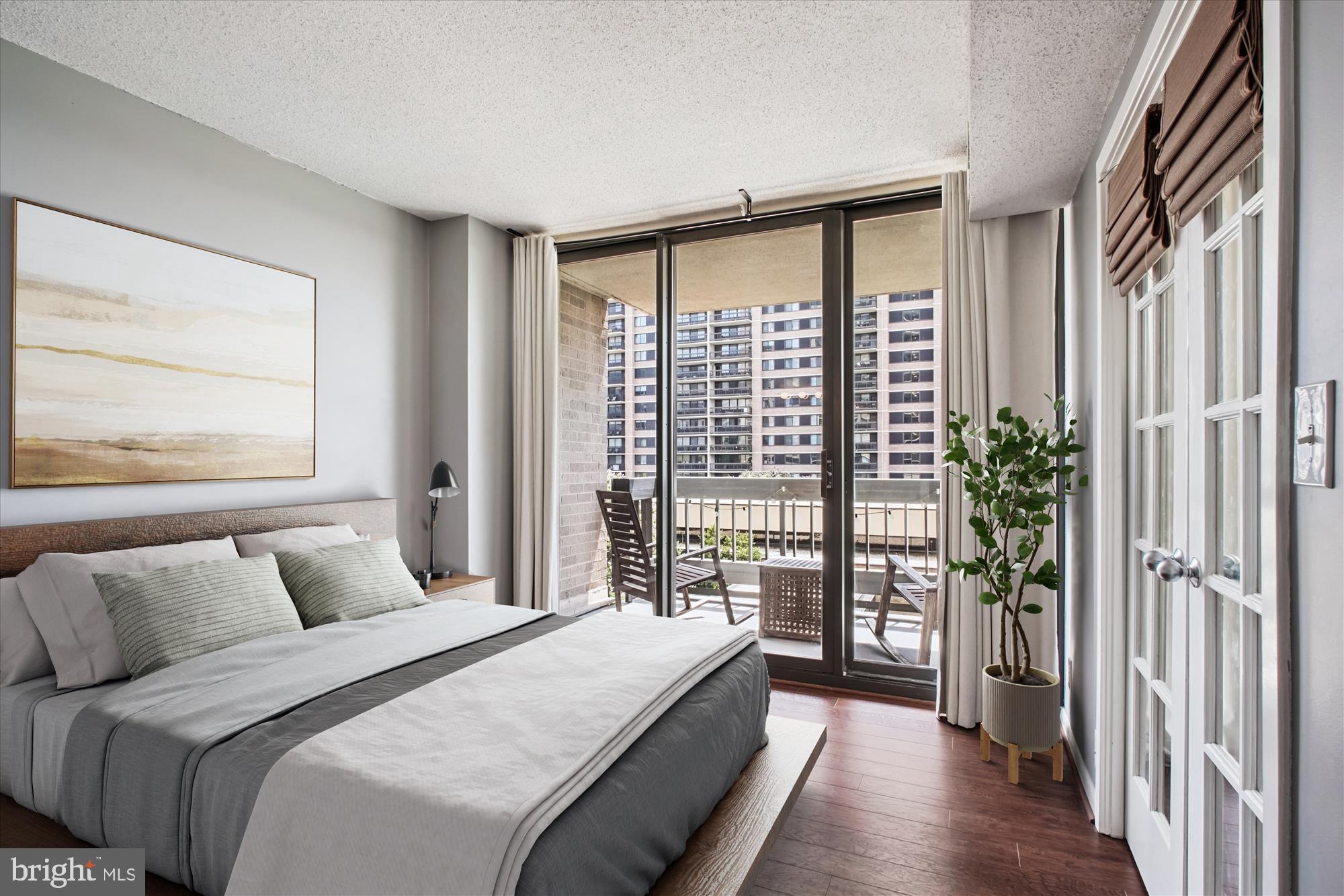 SKYLINE SQUARE CONDO - Residential