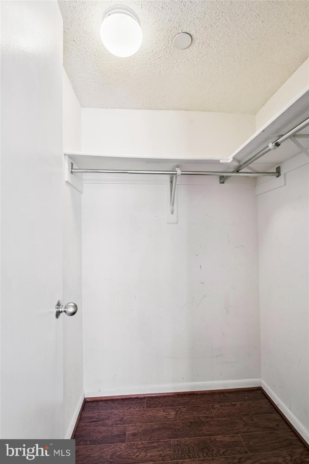 SKYLINE SQUARE CONDO - Residential