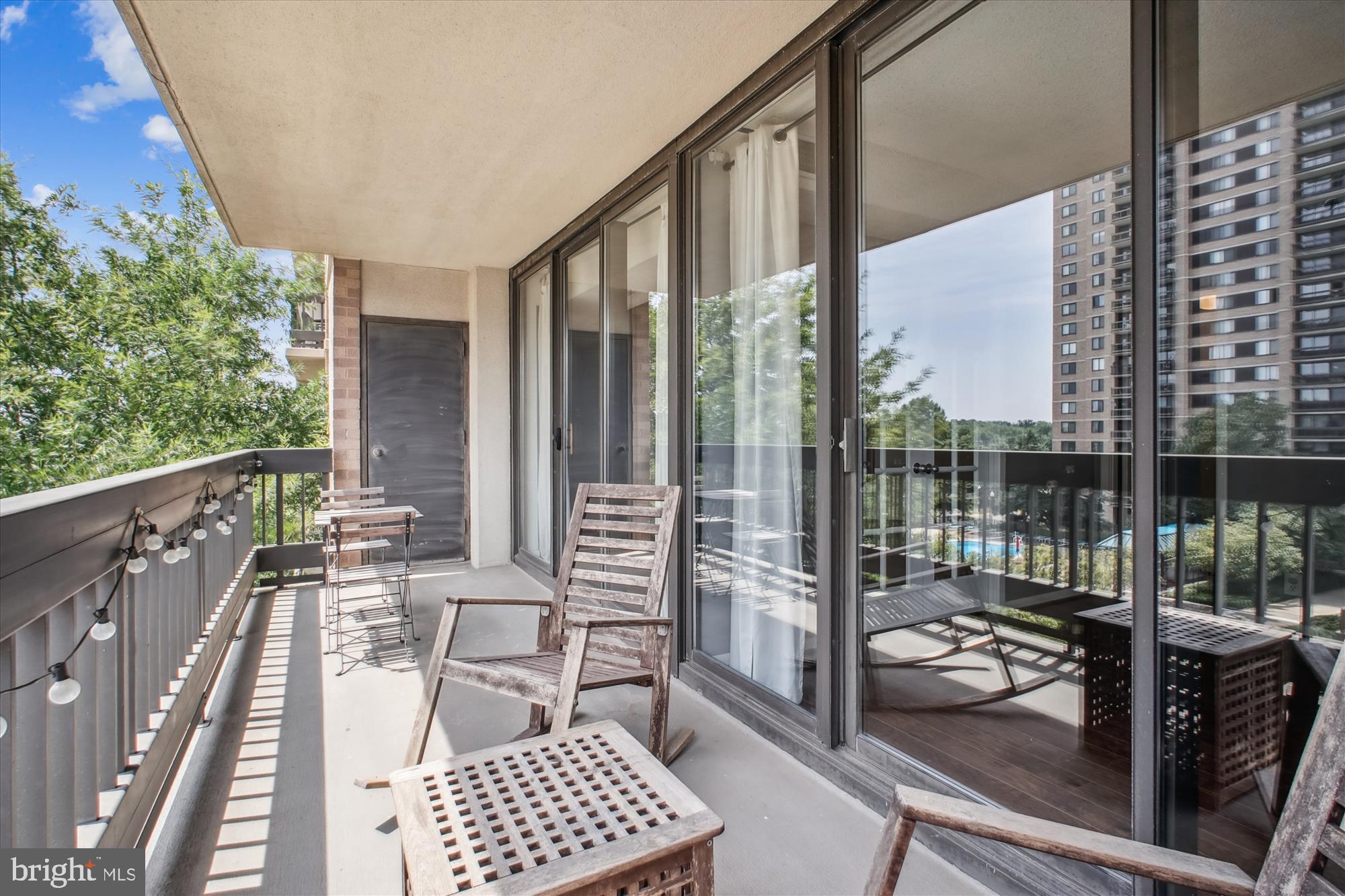 SKYLINE SQUARE CONDO - Residential